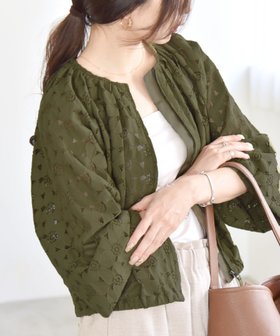 【シップス フォー ウィメン/SHIPS】のquaranciel 手洗い可能 フラワー レース ジップ ブルゾン 人気、トレンドファッション・服の通販 founy(ファニー) ファッション Fashion レディースファッション WOMEN アウター Coat Outerwear ブルゾン Blouson/Jackets インナー Inner 洗える Washable カーディガン Cardigan ギャザー Gather コンパクト Compact 軽量 Lightweight ジップ Zip センター Center デニム Denim バランス Balance フェミニン Feminine フラワー Flower フロント Front ブルゾン Blouson ボトム Bottom モチーフ Motif レース Race おすすめ Recommend 2025年 2025 2025春夏・S/S Ss,Spring/Summer,2025 |ID:prp329100004531540