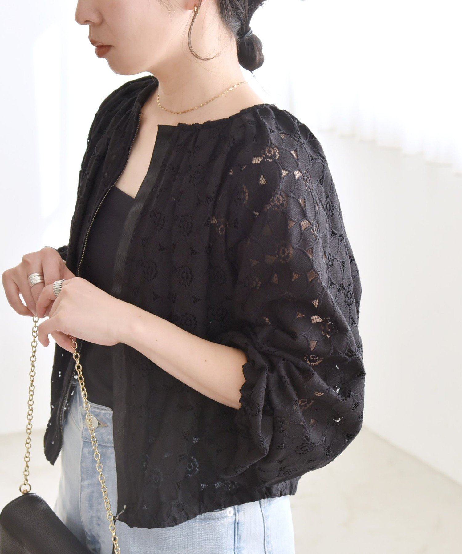【シップス フォー ウィメン/SHIPS】のquaranciel 手洗い可能 フラワー レース ジップ ブルゾン インテリア・キッズ・メンズ・レディースファッション・服の通販 founy(ファニー) 　ファッション　Fashion　レディースファッション　WOMEN　アウター　Coat Outerwear　ブルゾン　Blouson/Jackets　インナー　Inner　洗える　Washable　カーディガン　Cardigan　ギャザー　Gather　コンパクト　Compact　軽量　Lightweight　ジップ　Zip　センター　Center　デニム　Denim　バランス　Balance　フェミニン　Feminine　フラワー　Flower　フロント　Front　ブルゾン　Blouson　ボトム　Bottom　モチーフ　Motif　レース　Race　おすすめ　Recommend　2025年　2025　2025春夏・S/S　Ss,Spring/Summer,2025　ブラック|ID: prp329100004531540 ipo3291000000032033967