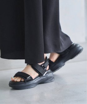 【ル タロン/Le Talon】のCOHINA*LE TALONコンビベルトスニーカーサンダル 人気、トレンドファッション・服の通販 founy(ファニー) ファッション Fashion レディースファッション Fashion for Women ベルト&ウエストマーク Belts & Waist Accessories インソール Shoe Insole 厚底 Platform Shoes コラボ Collaboration, Collab 軽量 Lightweight, Ultra Light サンダル Sandals, Summer Shoes シンプル Simple, Minimal ストレッチ Stretch, Stretchy Fabric スマート Smart, Elegant おすすめ Recommended / Our Picks |ID:prp329100004531613