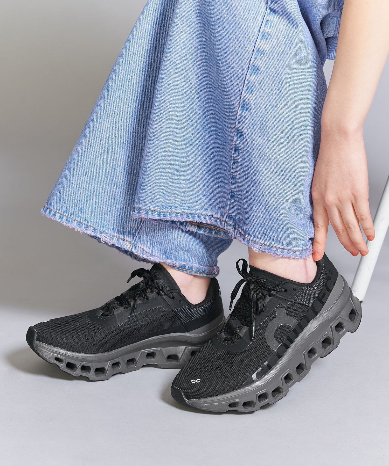 【ビューティ&ユース ユナイテッドアローズ/BEAUTY&YOUTH / UNITED ARROWS】のOn ウィメンズ クラウドモンスター/スニーカー インテリア・キッズ・メンズ・レディースファッション・服の通販 founy(ファニー) 　ファッション　Fashion　レディースファッション　Fashion for Women　シューズ　Shoes, Footwear　スタイリッシュ　Stylish, Fashionable　スニーカー　Sneakers, Trainers　スポーツ　Sports, Activewear　ランニング　Running, Running Wear, Activewear, Jogging　BLACK|ID: prp329100004531641 ipo3291000000032709682