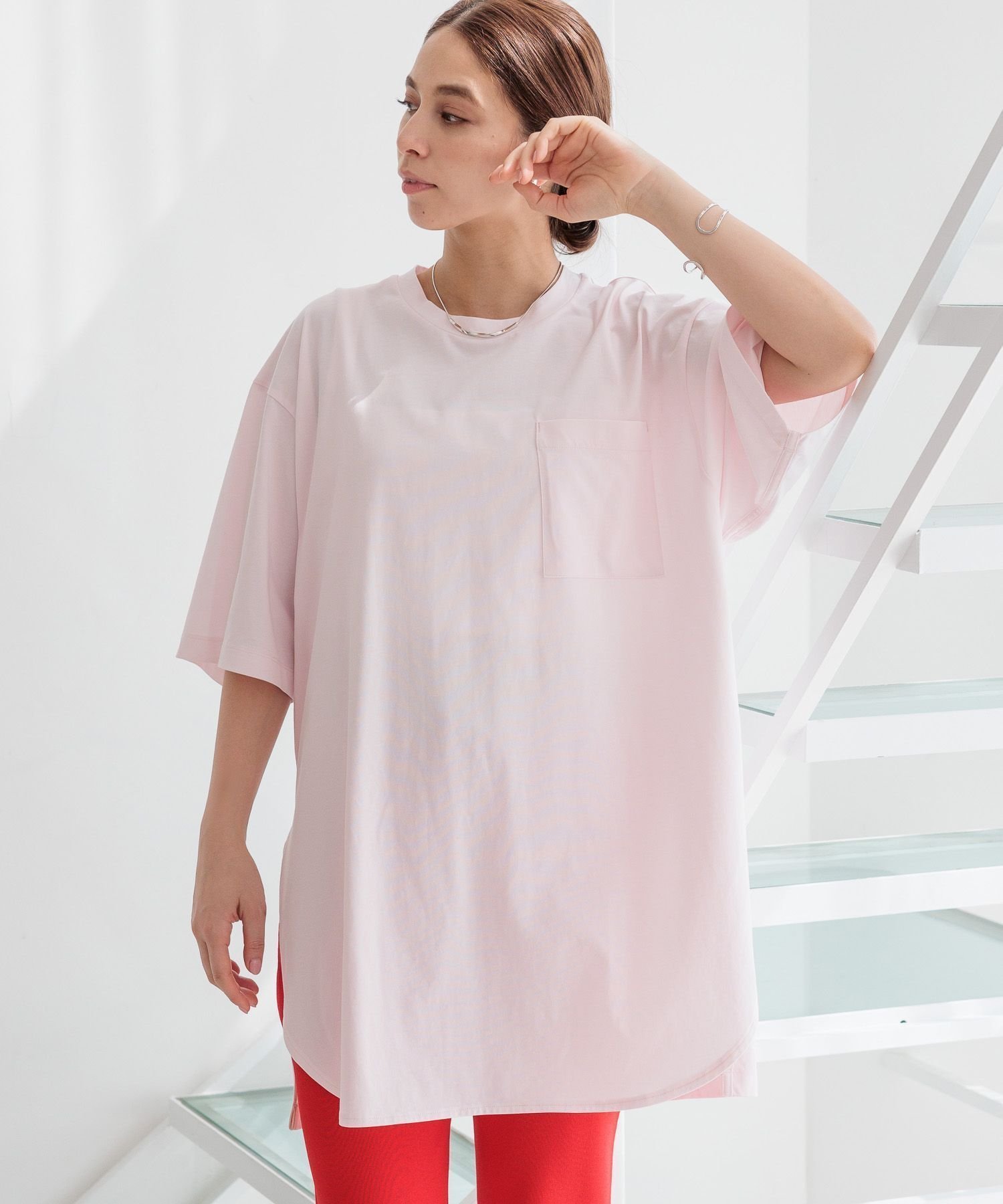 【ベイフロー/BAYFLOW】の【HEREIAM】チュニック丈が新鮮/オーバーロングTEE インテリア・キッズ・メンズ・レディースファッション・服の通販 founy(ファニー) 　ファッション　Fashion　レディースファッション　WOMEN　トップス・カットソー　Tops/Tshirt　おすすめ　Recommend　カッティング　Cutting　シンプル　Simple　スウェット　Sweat　スクエア　Square　スリット　Slit　チュニック　Tunic　デニム　Denim　トレンド　Trend　バランス　Balance　フレア　Flare　フロント　Front　ポケット　Pocket　ヨガ　Yoga　ラウンド　Round　ルーズ　Loose　レギンス　Leggings　ロング　Long　夏　Summer　春　Spring　S/S・春夏　Ss・Spring/Summer　ライトピンク21|ID: prp329100004531677 ipo3291000000032293961