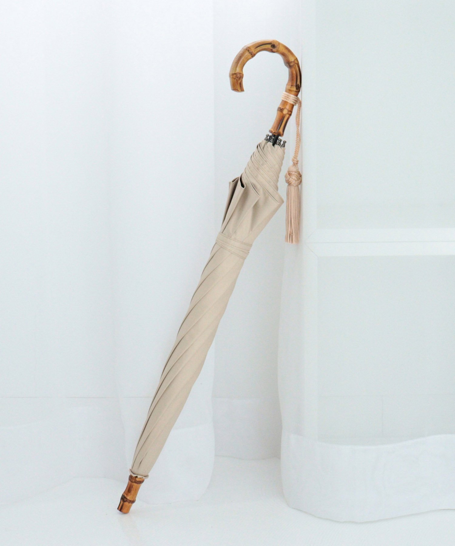 【ウタタネ/utatane】のutatane/日傘 完全遮光 竹ハンドル 人気、トレンドファッション・服の通販 founy(ファニー) 　ファッション　Fashion　レディースファッション　WOMEN　傘 / レイングッズ　Umbrellas/Rainwear　グラス　Glass　コンパクト　Compact　コーティング　Coating　ショート　Short　ダメージ　Damage　傘　Umbrella　日傘　Parasol　 other-1|ID: prp329100004531678 ipo3291000000032142905