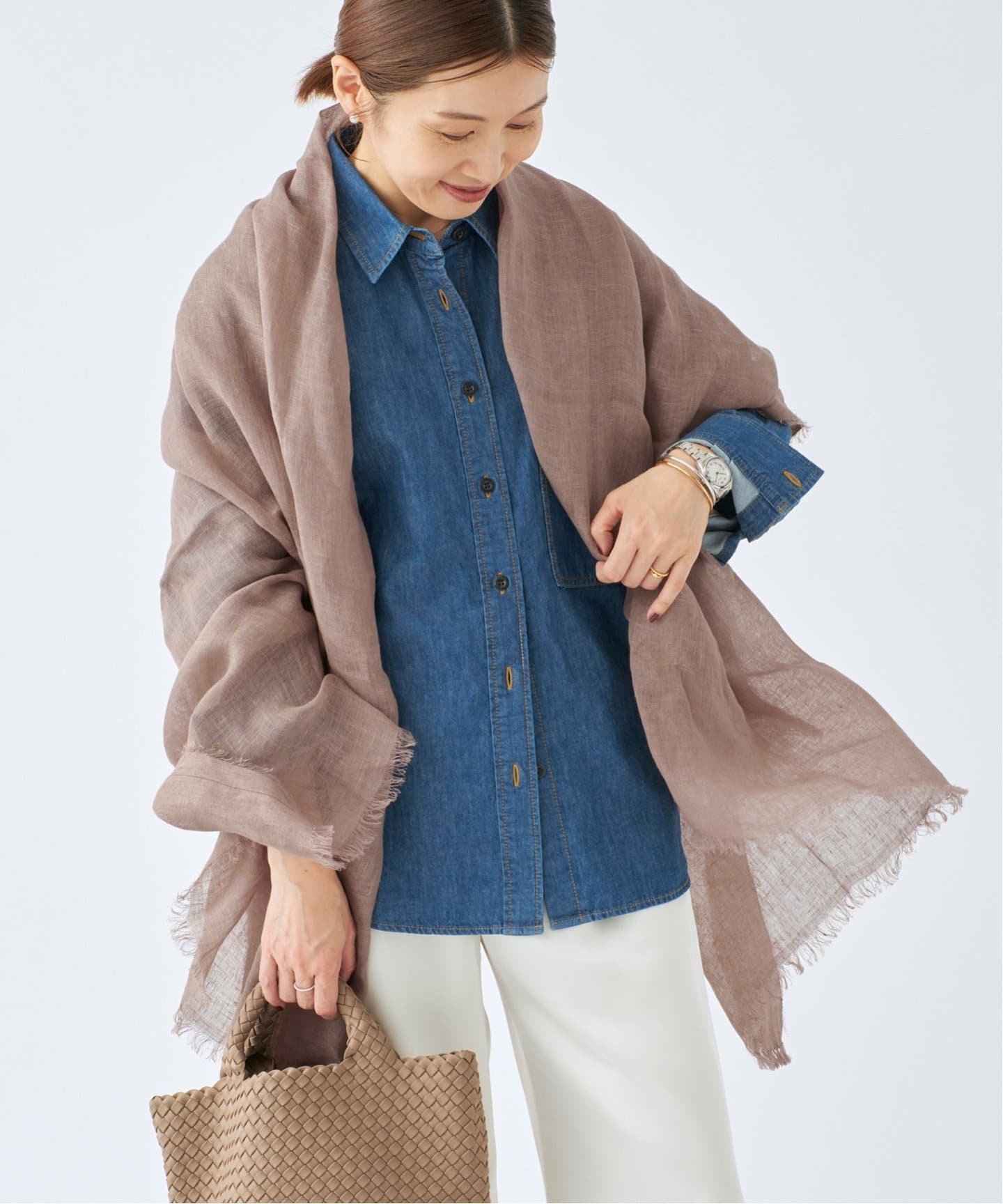 【イエナ/IENA】のNIMNIMDUAI/ニムニムデュアイ LINEN GAUZE リネンストール インテリア・キッズ・メンズ・レディースファッション・服の通販 founy(ファニー) 　ファッション　Fashion　レディースファッション　WOMEN　オレンジ　Orange　ストール　Stall　リネン　Linen　ワンポイント　One Point　別注　Special Order　夏　Summer　定番　Standard　春　Spring　防寒　Cold Protection　ベージュ|ID: prp329100004531682 ipo3291000000032034525