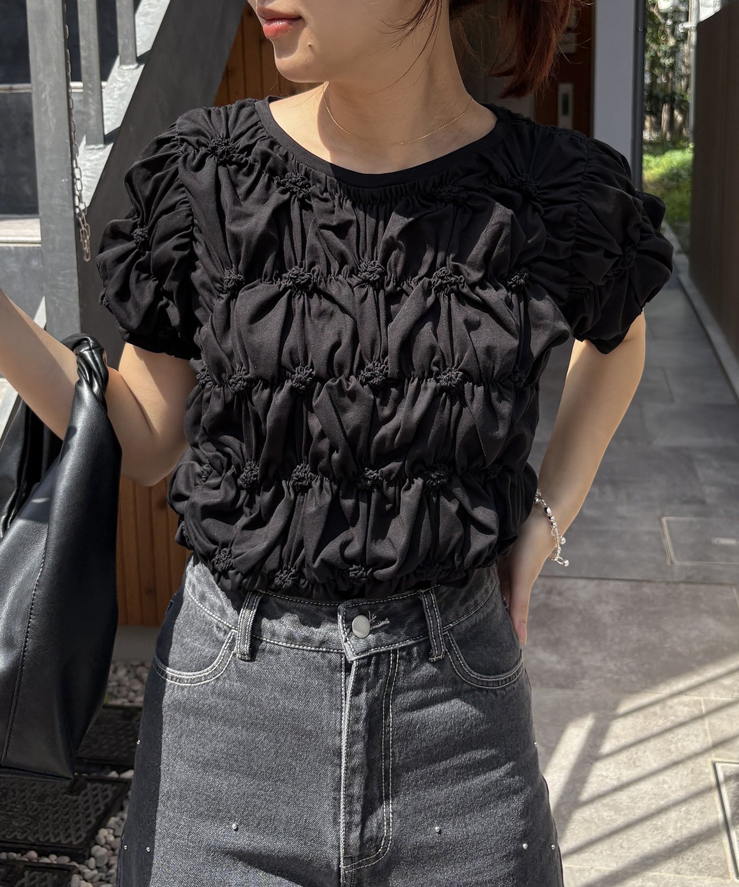 【カプリシューレマージュ/CAPRICIEUX LEMAGE】のシャーリングホイップTシャツ インテリア・キッズ・メンズ・レディースファッション・服の通販 founy(ファニー) 　ファッション　Fashion　レディースファッション　WOMEN　トップス・カットソー　Tops/Tshirt　シャツ/ブラウス　Shirts/Blouses　ロング / Tシャツ　T-Shirts　おすすめ　Recommend　シャーリング　Shirring　シンプル　Simple　デニム　Denim　フリル　Frills　ボトム　Bottom　マキシ　Maxi　ブラック|ID: prp329100004531750 ipo3291000000032034808