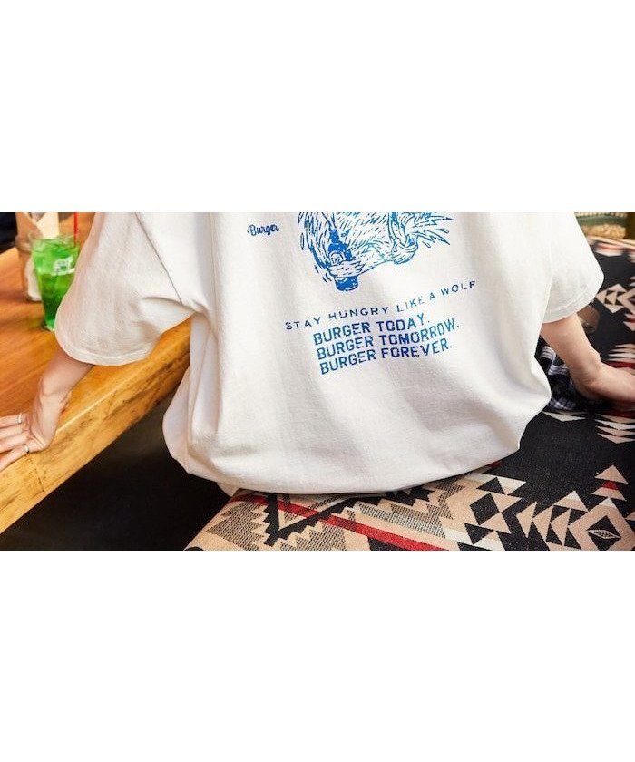 【フリークスストア/FREAK'S STORE】のSHE WOLF DINER×FREAK S STORE/シーウルフダイナー 別注 ビッグシルエット バックプリントTシャツ/WOLF 【限定展開】 25SS インテリア・キッズ・メンズ・レディースファッション・服の通販 founy(ファニー) https://founy.com/ ファッション Fashion レディースファッション Fashion for Women トップス・カットソー Cut & Sew Tops シャツ・ブラウス・オフィスカジュアル Elegant Blouses & Button-Ups ロングTシャツ・Tシャツ Longline T-Shirts & Tees バッグ Bags インナー Innerwear カーゴパンツ Cargo Pants, Utility Pants グラフィック Graphic, Graphic Design コラボ Collaboration, Collab シンプル Simple, Minimal デニム Denim, Jeans Material トレンド Trend, Trending Now 定番 Standard, Basic Item 人気 Popular, Best Seller ビッグ Big, Oversized フロント Front, Front Design プリント Print, Printed Pattern ボトム Bottoms, Lower Wear 別注 Limited Edition, Custom Order モチーフ Motif, Design Theme ワイド Wide, Wide Fit ワンポイント One Point, Statement Accent S/S・春夏 SS, Spring/Summer, Warm Season おすすめ Recommended / Our Picks 夏 Summer 2025年 2025 2025春夏・S/S Spring/Summer 2025 SS25 |ID: prp329100004531773 ipo3291000000033596599