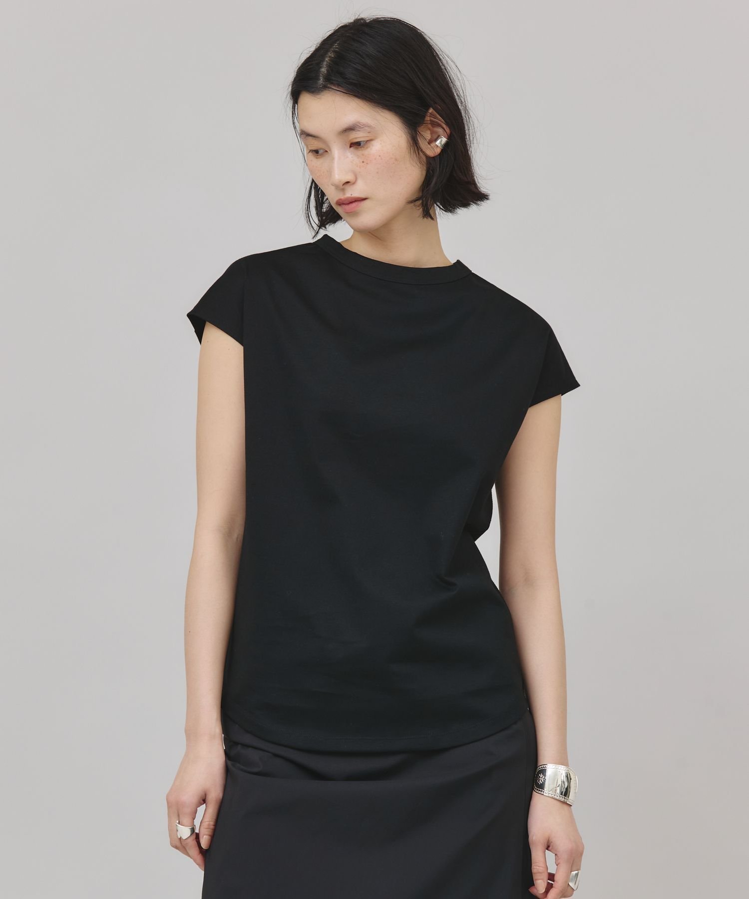 【カレンソロジー/Curensology】のノースリーブプルオーバー インテリア・キッズ・メンズ・レディースファッション・服の通販 founy(ファニー) 　ファッション　Fashion　レディースファッション　WOMEN　トップス・カットソー　Tops/Tshirt　キャミソール / ノースリーブ　No Sleeves　プルオーバー　Pullover　インナー　Inner　エレガント 上品　Elegant　シンプル　Simple　ドロップ　Drop　定番　Standard　なめらか　Smooth　ノースリーブ　No Sleeve　ブラック09|ID: prp329100004531925 ipo3291000000032242055