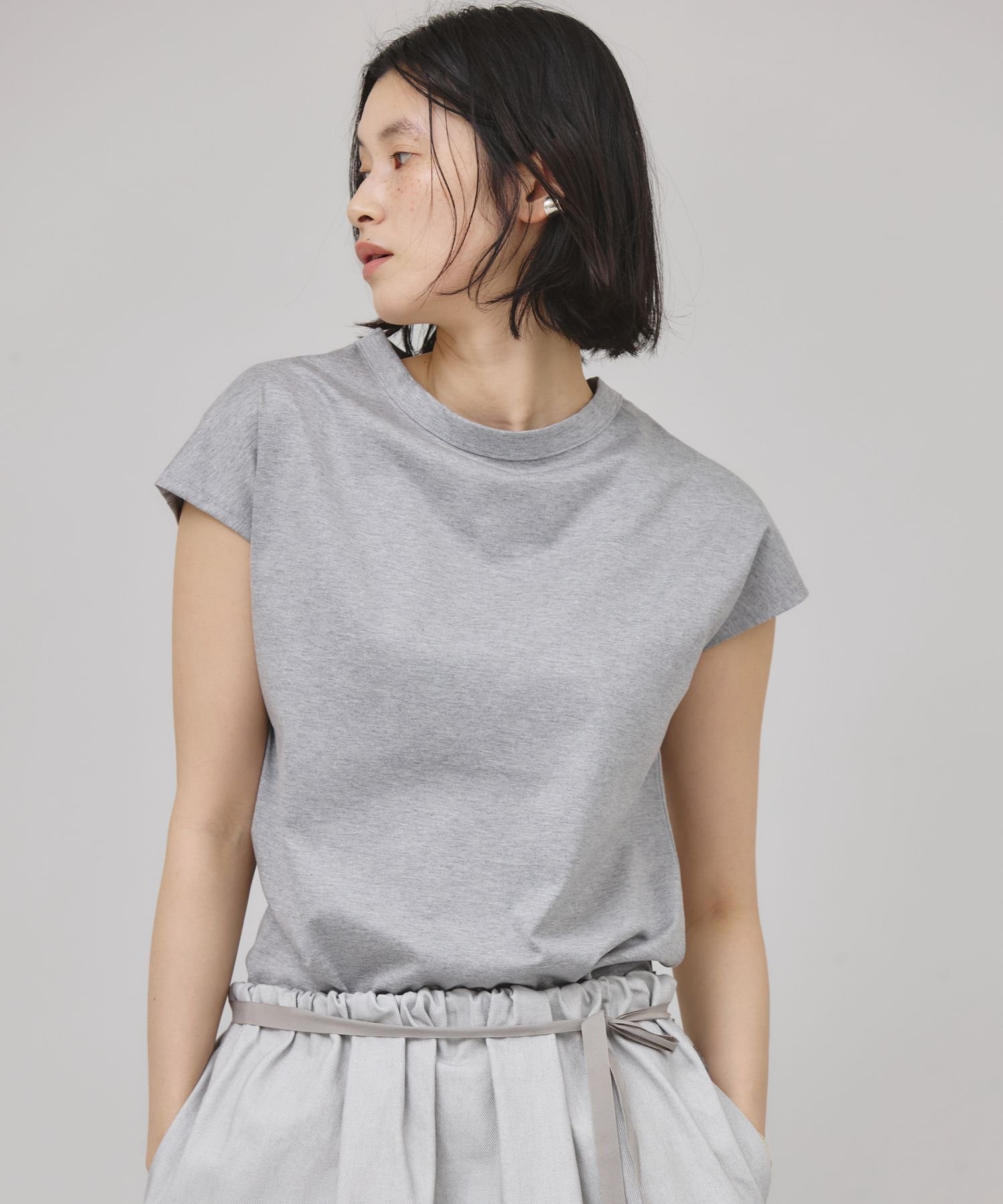 【カレンソロジー/Curensology】のノースリーブプルオーバー インテリア・キッズ・メンズ・レディースファッション・服の通販 founy(ファニー) 　ファッション　Fashion　レディースファッション　WOMEN　トップス・カットソー　Tops/Tshirt　キャミソール / ノースリーブ　No Sleeves　プルオーバー　Pullover　インナー　Inner　エレガント 上品　Elegant　シンプル　Simple　ドロップ　Drop　定番　Standard　なめらか　Smooth　ノースリーブ　No Sleeve　グレー19|ID: prp329100004531925 ipo3291000000032242059