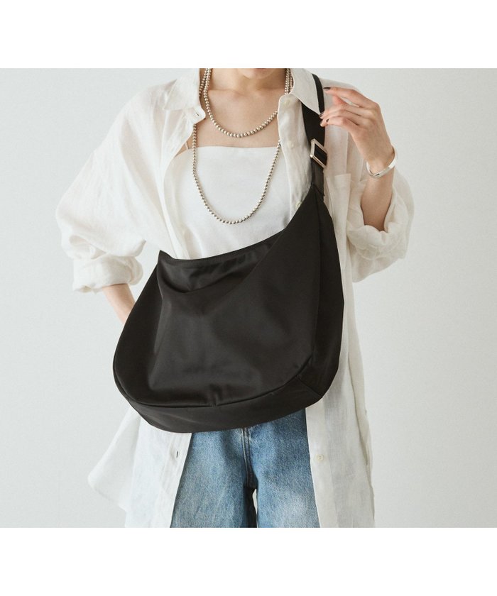 【ラシット/russet】の【名品】ラウンドビッグショルダーバッグ インテリア・キッズ・メンズ・レディースファッション・服の通販 founy(ファニー) https://founy.com/ ファッション Fashion レディースファッション WOMEN バッグ Bag 軽量 Lightweight サテン Satin ショルダー Shoulder シンプル Simple スマート Smart 財布 Wallet トレンド Trend 人気 Popularity ハーフ Half ビッグ Big フォルム Form ポケット Pocket ラウンド Round おすすめ Recommend エレガント 上品 Elegant ビジネス 仕事 通勤 Business |ID: prp329100004531966 ipo3291000000032035749