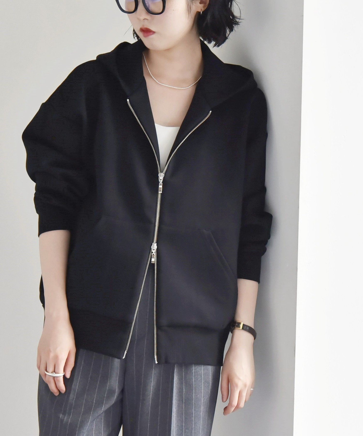 【シップス フォー ウィメン/SHIPS】のquaranciel 洗濯機可能 ポンチ ダブルジップ スウェット パーカー インテリア・キッズ・メンズ・レディースファッション・服の通販 founy(ファニー) 　ファッション　Fashion　レディースファッション　Fashion for Women　トップス・カットソー　Cut & Sew Tops　レディースパーカー・カジュアルフーディー　Casual Hoodies & Sweatshirts　スウェット・クルーネックトップス　Sweatshirts & Crewnecks / Relaxed Fit Sweat Tops　インナー　Innerwear　洗える　Machine Washable　キャミソール　Camisole, Spaghetti Strap Top　ジップ　Zip, Zipper　ジャケット　Jacket, Outerwear　スウェット / スエット　Sweatshirt, Sweatwear　パーカー　Hoodie, Parka　フロント　Front, Front Design　おすすめ　Recommended / Our Picks　エレガント 上品　Elegant　2026年　2026　ブラック|ID: prp329100004532025 ipo3291000000035246036