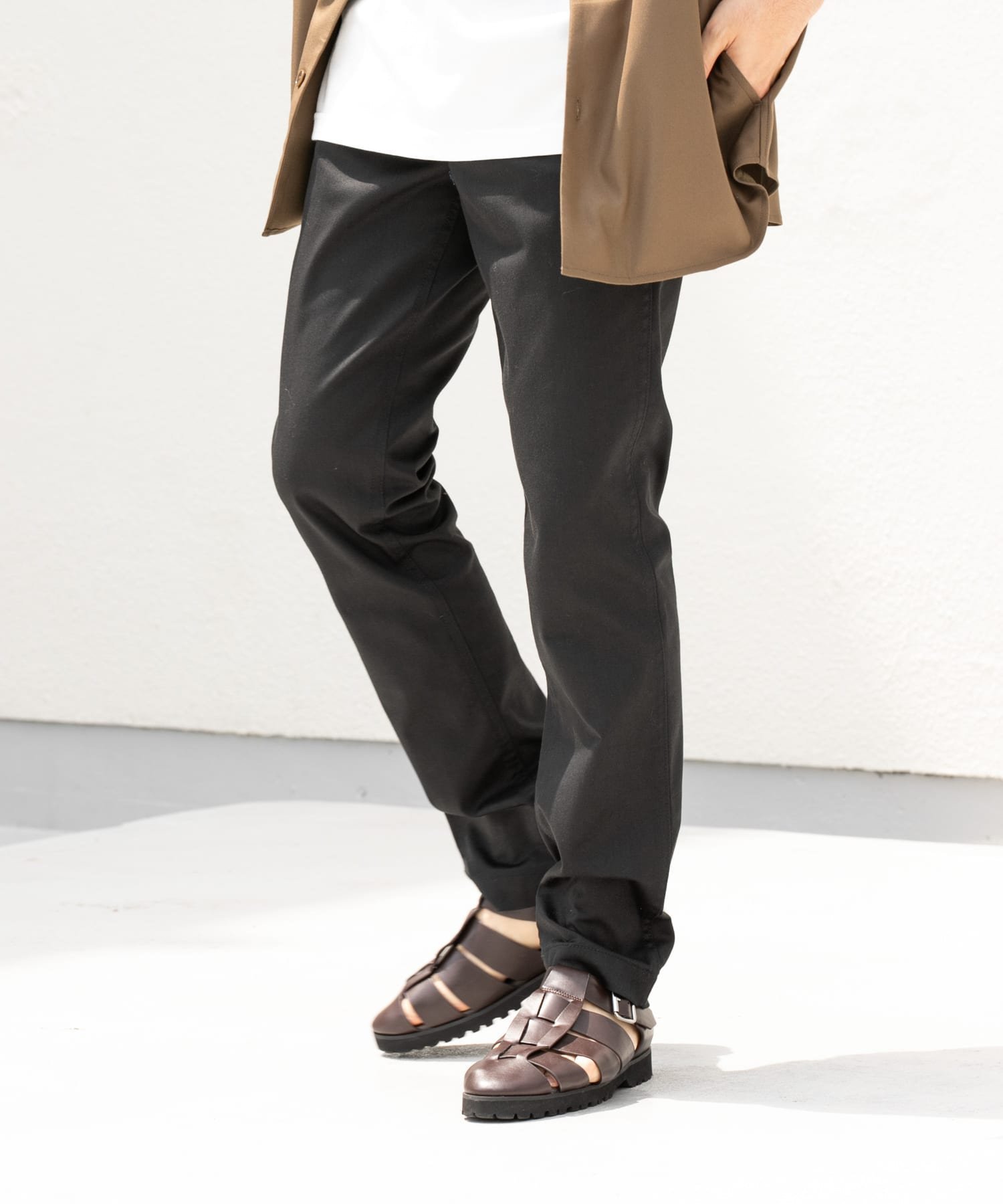 【アーバンリサーチ ロッソ/URBAN RESEARCH ROSSO / MEN】の『WEB限定』『XLサイズあり』スリムストレッチテーパードチノパンツ インテリア・キッズ・メンズ・レディースファッション・服の通販 founy(ファニー) 　ファッション　Fashion　メンズファッション　Men's Style Online　ボトムス　Bottoms/Men　カットソー　Cut And Sew　シューズ　Shoes　シンプル　Simple　ジャケット　Jacket　ストレッチ　Stretch　スニーカー　Sneakers　スマート　Smart　スリム　Slim　テーパード　Tapered　定番　Standard　ベーシック　Basic　メンズ　Mens　BLACK|ID: prp329100004532053 ipo3291000000032609704
