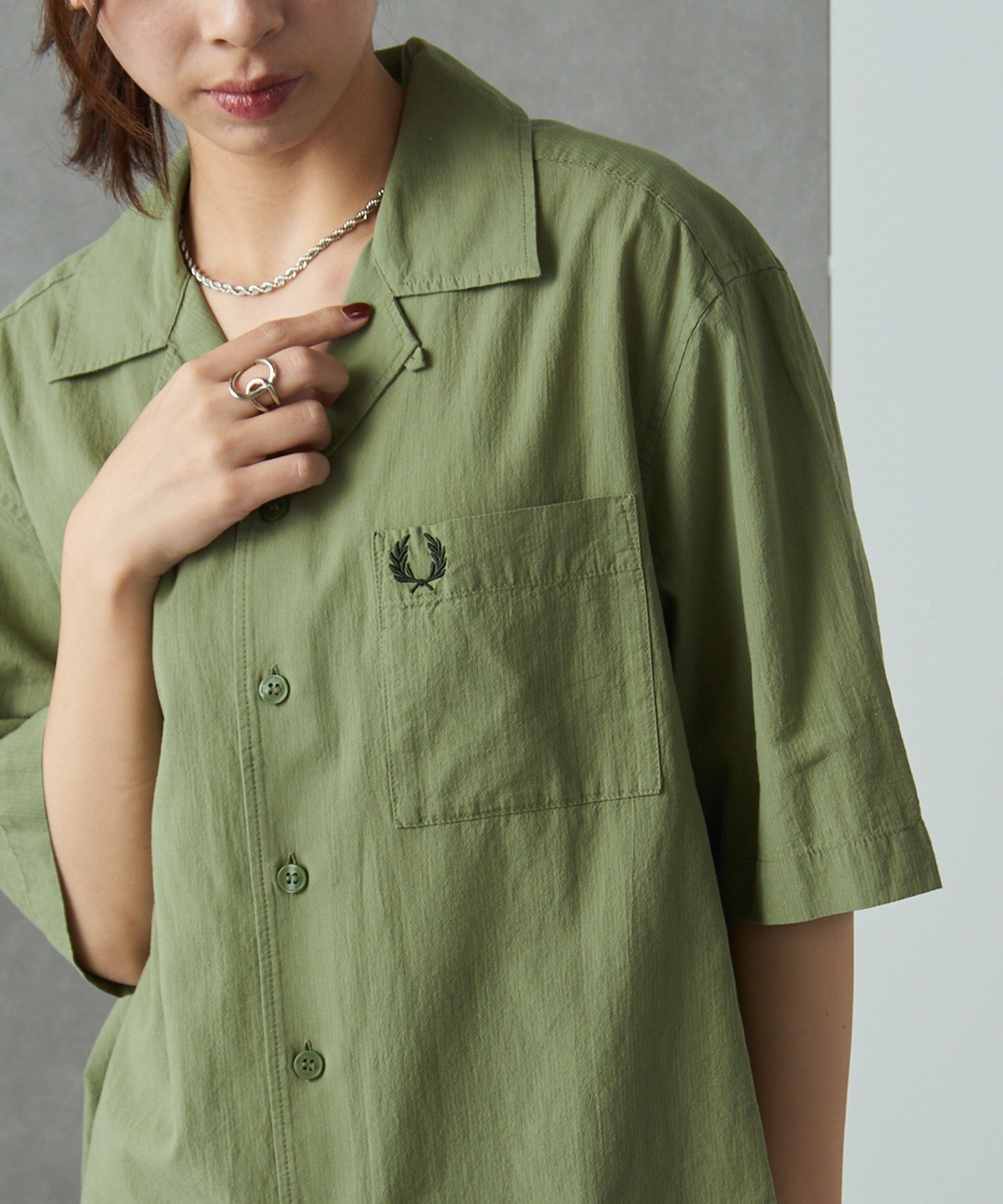 【カセットチャート/Cassette Chart】のFRED PERRY/LIGHTWEIGHT TEXTURE REVERE COL 人気、トレンドファッション・服の通販 founy(ファニー) 　ファッション　Fashion　レディースファッション　Fashion for Women　アクセサリー　Fashion Accessories　厚底　Platform Shoes　カーゴパンツ　Cargo Pants, Utility Pants　クラシカル　Classical, Vintage-Inspired　クラシック　Classic, Timeless Style　サンダル　Sandals, Summer Shoes　シルバー　Silver, Metallic Silver　シンプル　Simple, Minimal　スタイリッシュ　Stylish, Fashionable　スニーカー　Sneakers, Trainers　デニム　Denim, Jeans Material　トレンド　Trend, Trending Now　人気　Popular, Best Seller　ハーフ　Half, Half-Length　ボトム　Bottoms, Lower Wear　ポロシャツ　Polo Shirt, Collared Tee　モッズコート　Mods Coat, Military Parka　ワンポイント　One Point, Statement Accent　再入荷　Restock / Back in Stock　おすすめ　Recommended / Our Picks　エレガント 上品　Elegant　 other-1|ID: prp329100004532071 ipo3291000000033509756