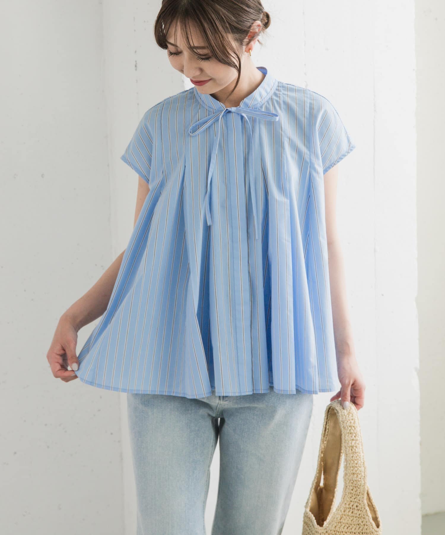 【アーバンリサーチ ドアーズ/URBAN RESEARCH DOORS】のストライプリボンフレアフレンチブラウス 人気、トレンドファッション・服の通販 founy(ファニー) 　ファッション　Fashion　レディースファッション　Fashion for Women　トップス・カットソー　Cut & Sew Tops　シャツ・ブラウス・オフィスカジュアル　Elegant Blouses & Button-Ups　イエロー　Yellow　インナー　Innerwear　秋　Autumn　ショート　Short, Short Length　シンプル　Simple, Minimal　ジャケット　Jacket, Outerwear　ストライプ　Stripe, Striped Pattern　ストレート　Straight, Straight Cut　スリーブ　Sleeve, Long Sleeve / Short Sleeve　人気　Popular, Best Seller　フェミニン　Feminine, Girly　フレンチ　French, French Style　フロント　Front, Front Design　リボン　Ribbon, Bow　S/S・春夏　SS, Spring/Summer, Warm Season　おすすめ　Recommended / Our Picks　夏　Summer　2025年　2025　2025春夏・S/S　Spring/Summer 2025 SS25　 other-1|ID: prp329100004532134 ipo3291000000032725172
