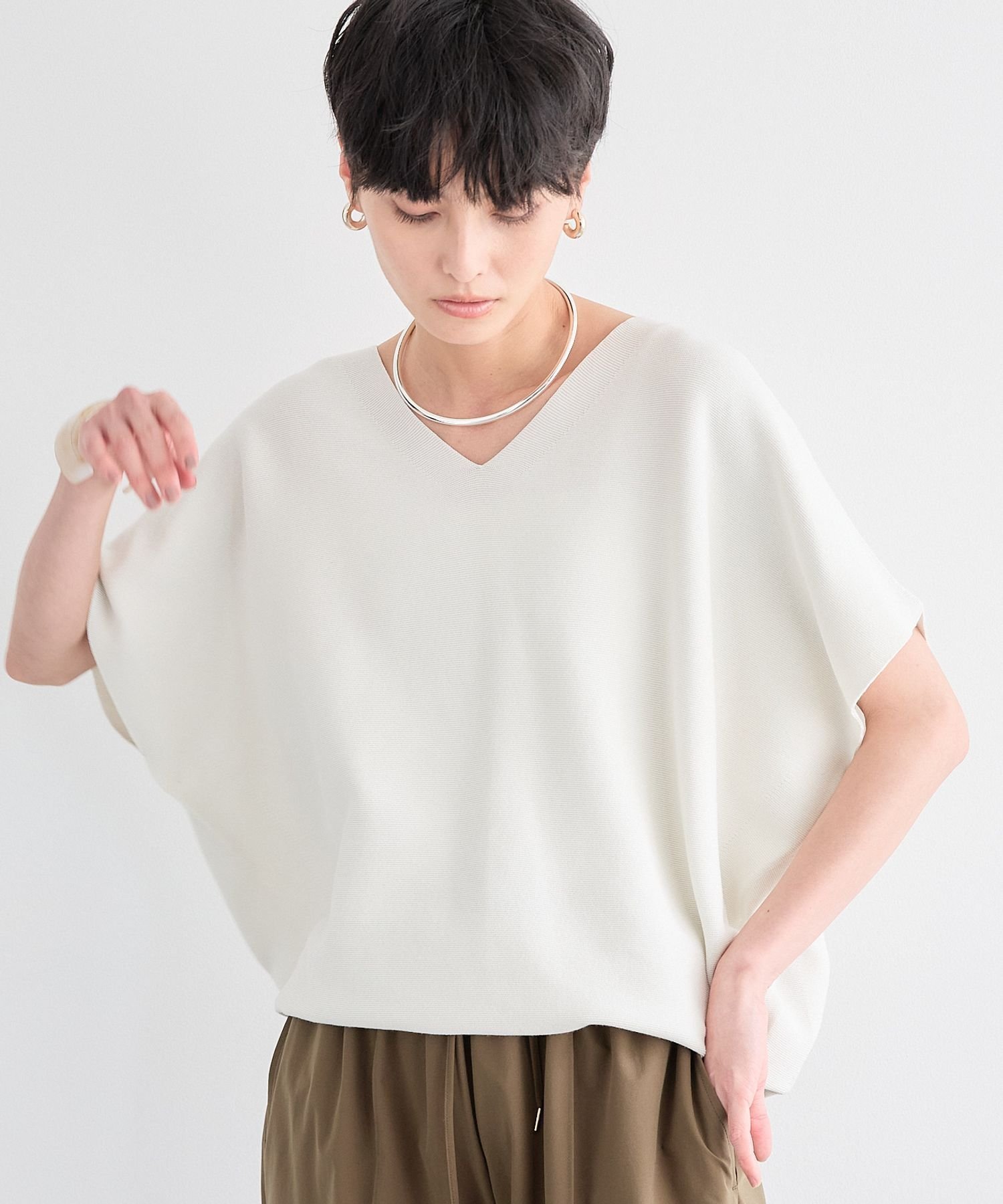 【バンヤードストーム/BARNYARDSTORM】のVネックホールガーメントニット インテリア・キッズ・メンズ・レディースファッション・服の通販 founy(ファニー) 　ファッション　Fashion　レディースファッション　WOMEN　トップス・カットソー　Tops/Tshirt　ニット　Knit Tops　Vネック　V-Neck　おすすめ　Recommend　ストレッチ　Stretch　デニム　Denim　ドレープ　Drape　ホールガーメント　Whole Garment　リラックス　Relax　ホワイト|ID: prp329100004532181 ipo3291000000032036614