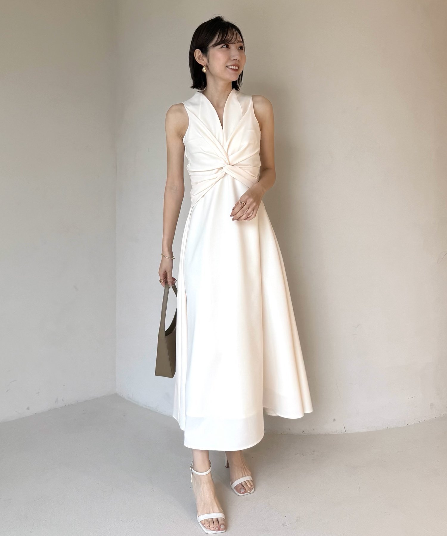 【アニュアンス/anuans】のツイストギャザーワンピース インテリア・キッズ・メンズ・レディースファッション・服の通販 founy(ファニー) 　ファッション　Fashion　レディースファッション　WOMEN　ワンピース　Dress　ツイスト　Twist　ECRU|ID: prp329100004532806 ipo3291000000032154527