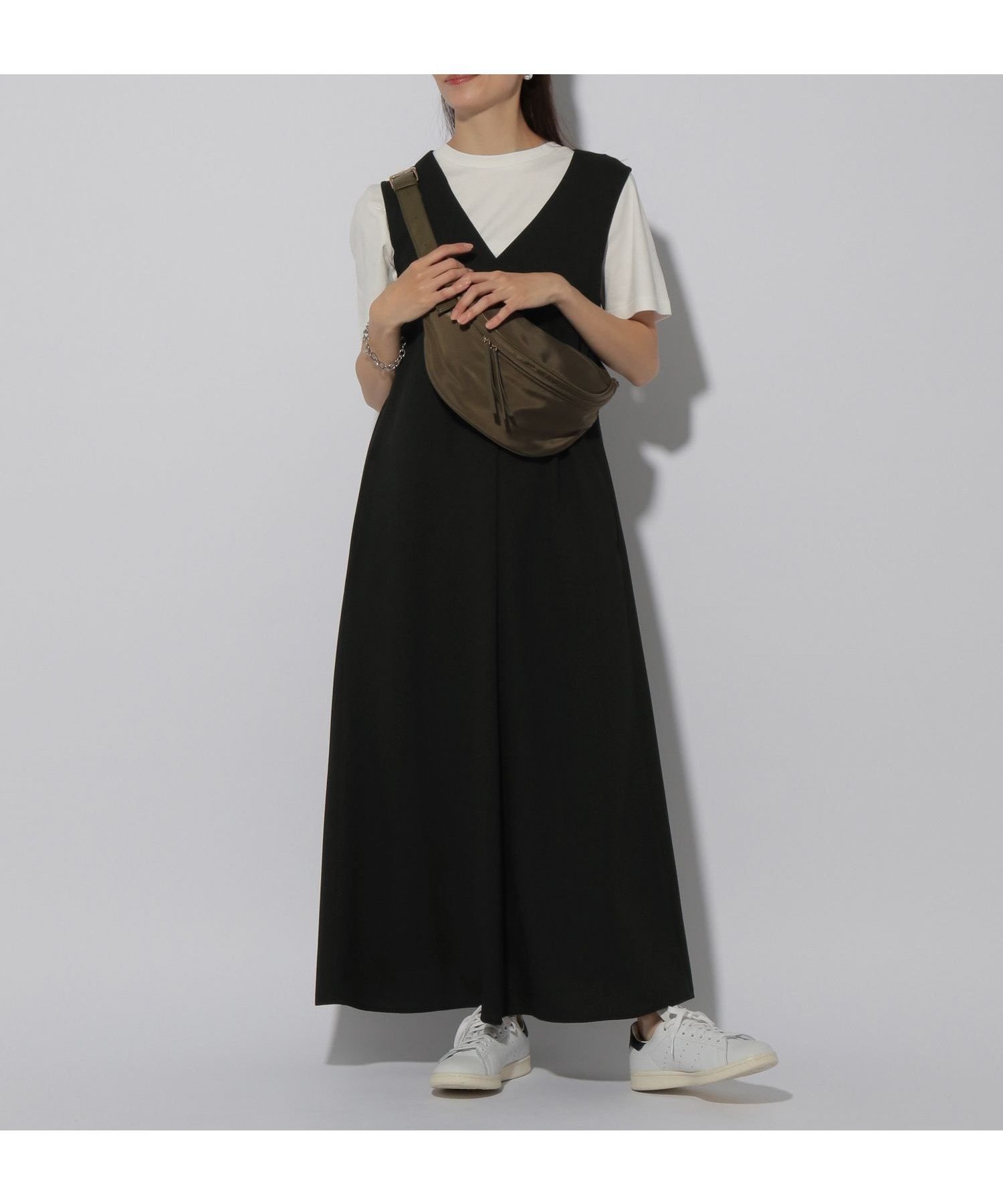 【エルーラ/Elura】のサラサラリラクシーワンピース/326356 インテリア・キッズ・メンズ・レディースファッション・服の通販 founy(ファニー) 　ファッション　Fashion　レディースファッション　WOMEN　ワンピース　Dress　おすすめ　Recommend　サンダル　Sandals　ジョーゼット　Georgette　スニーカー　Sneakers　フレア　Flare　ロング　Long　再入荷　Restock/Back In Stock/Re Arrival　夏　Summer　定番　Standard　旅行　Travel　ブラック09|ID: prp329100004532829 ipo3291000000032039802