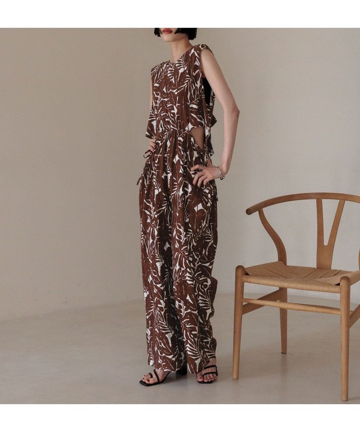 【ローリーズファーム/LOWRYS FARM】のバックリボンオールインワン インテリア・キッズ・メンズ・レディースファッション・服の通販 founy(ファニー) https://founy.com/ ファッション Fashion レディースファッション WOMEN ワンピース Dress オールインワン ワンピース All In One Dress おすすめ Recommend インナー Inner カーディガン Cardigan ボタニカル Botanical リボン Ribbon ヴィンテージ Vintage 人気 Popularity 吸水 Water Absorption 夏 Summer |ID: prp329100004532916 ipo3291000000032089133
