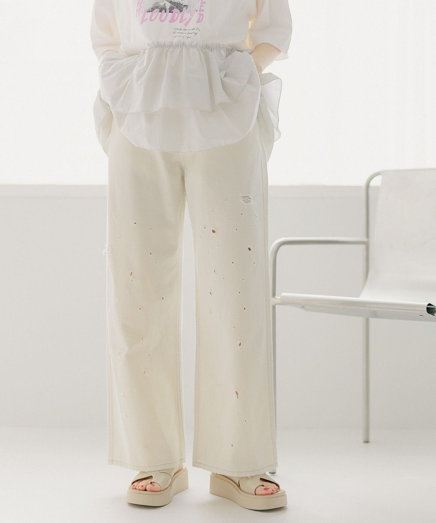 【ニコアンド/niko and】のアソートデコデニムパンツ インテリア・キッズ・メンズ・レディースファッション・服の通販 founy(ファニー) 　ファッション　Fashion　レディースファッション　WOMEN　パンツ　Pants　デニムパンツ　Denim Pants　おすすめ　Recommend　シンプル　Simple　ジーンズ　Jeans　ストレート　Straight　デニム　Denim　トレンド　Trend　バランス　Balance　フェミニン　Feminine　リボン　Ribbon　ルーズ　Loose　ロング　Long　ワイド　Wide　アイボリー52|ID: prp329100004532918 ipo3291000000032040193