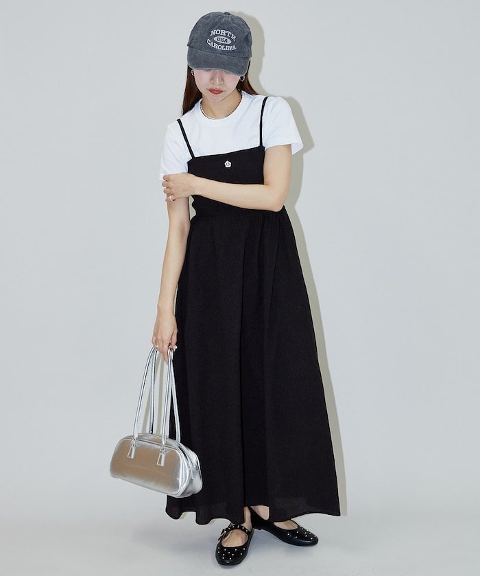 【フリークスストア/FREAK'S STORE】のワンポイント刺繍 楊柳 キャミワンピース 限定展開 25SS 人気、トレンドファッション・服の通販 founy(ファニー) 　ファッション　Fashion　レディースファッション　Fashion for Women　ワンピース　Dresses　キャミソールワンピース　Camisole Dresses　キャミワンピース　Cami Dress, Slip Dress　切替　Switching, Contrast Panel　シャーリング　Shirring, Ruched　シンプル　Simple, Minimal　ジャケット　Jacket, Outerwear　スペシャル　Special, Limited Edition　タンク　Tank Top, Sleeveless Top　ミニスカート　Mini Skirt, Short Skirt　リアル　Real, Realistic　ロング　Long, Long-Length　ワンポイント　One Point, Statement Accent　S/S・春夏　SS, Spring/Summer, Warm Season　おすすめ　Recommended / Our Picks　夏　Summer　2025年　2025　2025春夏・S/S　Spring/Summer 2025 SS25　 other-1|ID: prp329100004532934 ipo3291000000032735453