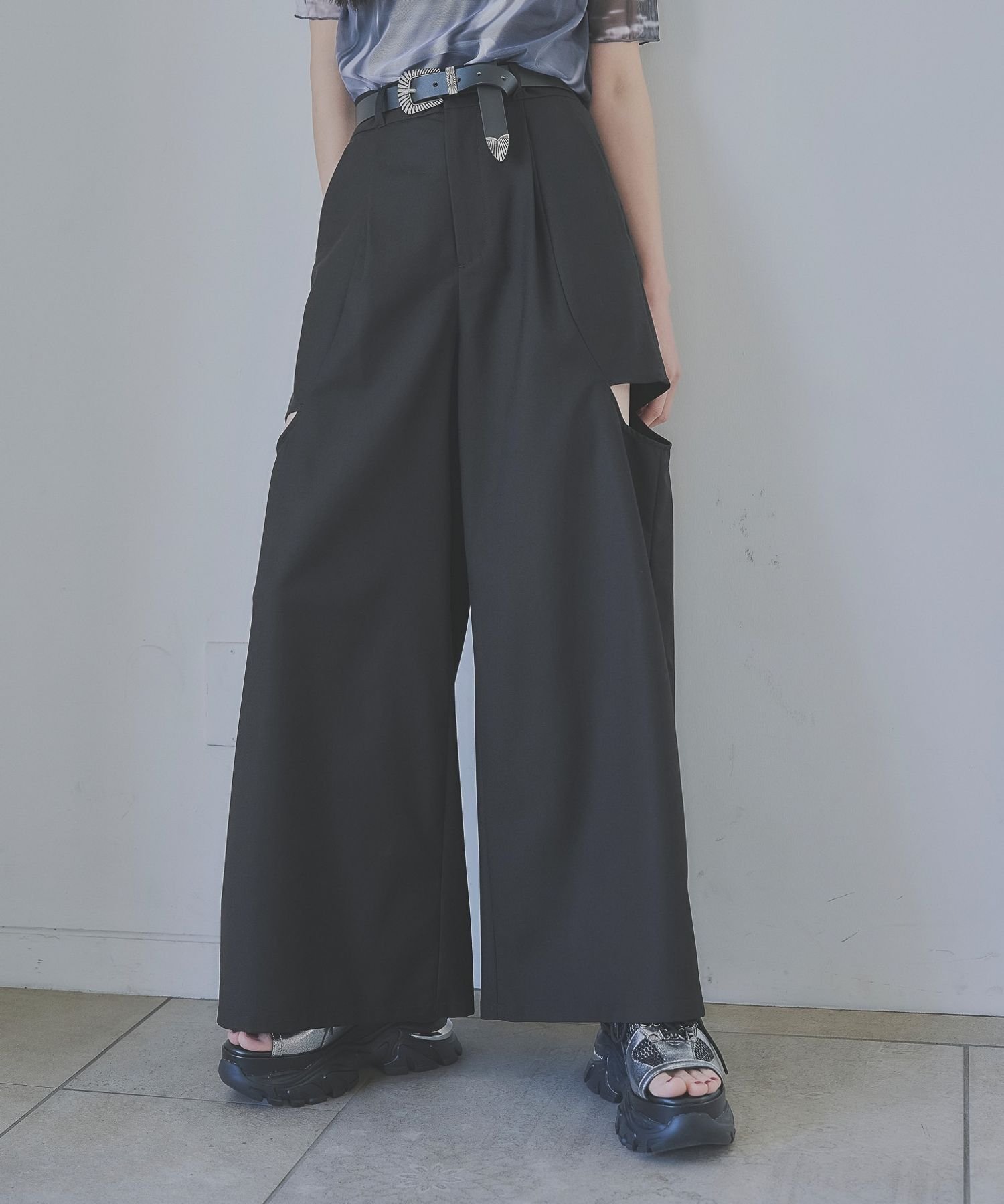 【ハレ/HARE】のカットアウトワイドパンツ インテリア・キッズ・メンズ・レディースファッション・服の通販 founy(ファニー) 　ファッション　Fashion　レディースファッション　WOMEN　パンツ　Pants　シアー　Sheer　ショート　Short　シンプル　Simple　トレンド　Trend　リラックス　Relax　ワイド　Wide　夏　Summer　ブラック09|ID: prp329100004532936 ipo3291000000032040264