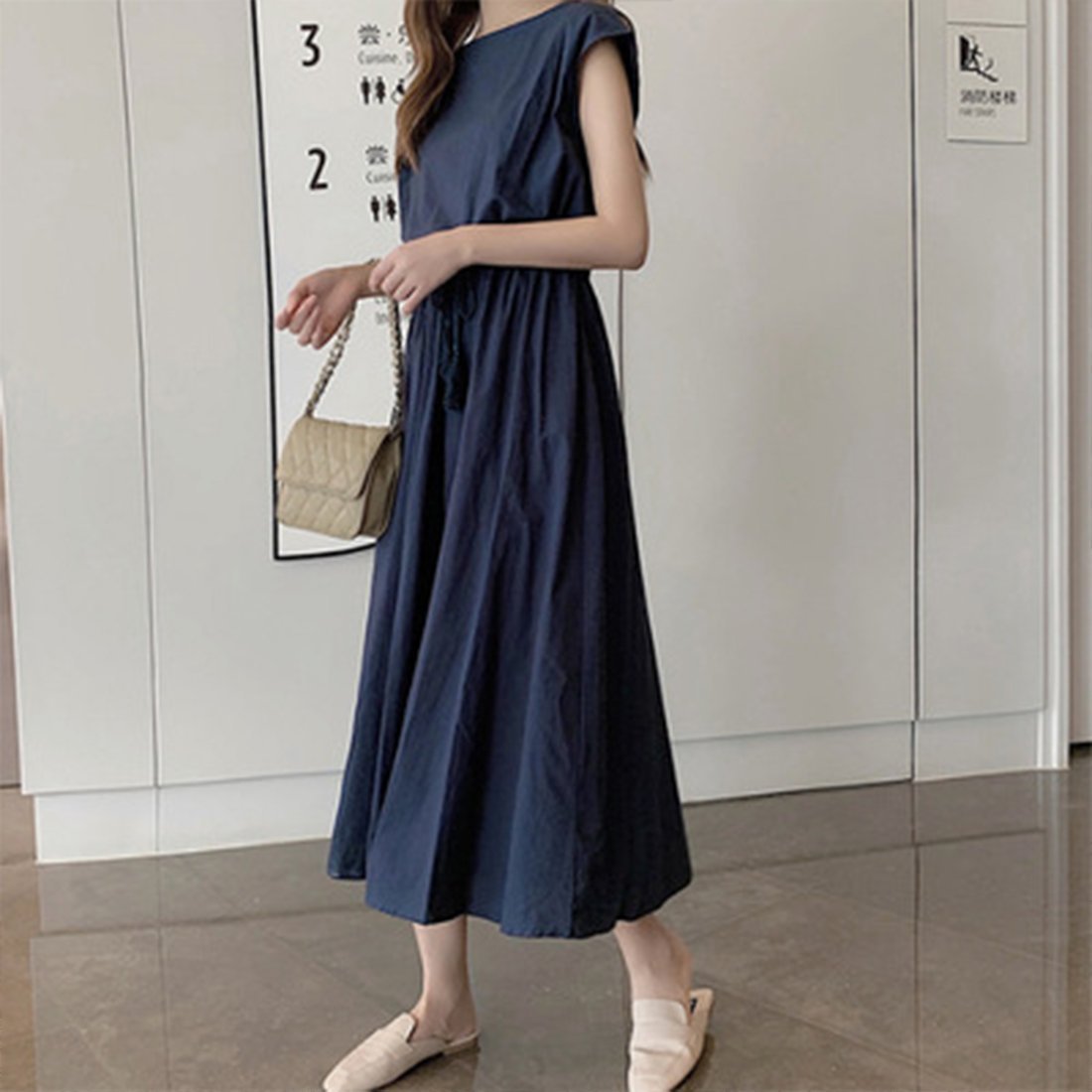 【メゾンドラティール/maison de LATIR】のリネン風シンプルワンピース インテリア・キッズ・メンズ・レディースファッション・服の通販 founy(ファニー) 　ファッション　Fashion　レディースファッション　WOMEN　ワンピース　Dress　おすすめ　Recommend　シンプル　Simple　スリーブ　Sleeve　フェミニン　Feminine　フレンチ　French　リネン　Linen　羽織　Haori　ネイビー|ID: prp329100004532944 ipo3291000000032040310