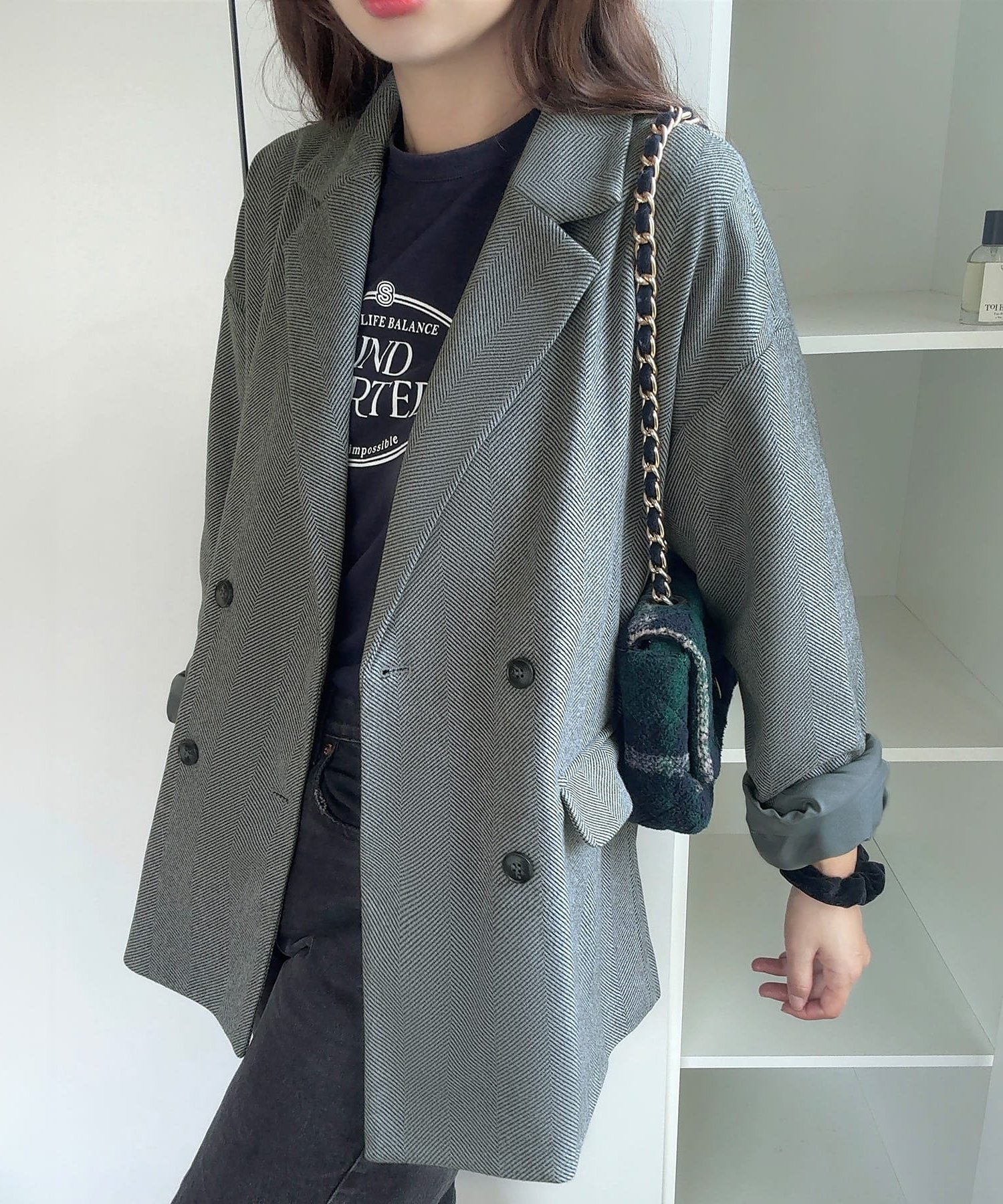 【ジュノア/JUNOAH】のヘリンボーンテーラードジャケット インテリア・キッズ・メンズ・レディースファッション・服の通販 founy(ファニー) 　ファッション　Fashion　レディースファッション　Fashion for Women　アウター　Coat / Outerwear Collection　レディースジャケット・軽アウター　Jackets　テーラードジャケット / 通勤・きれいめスタイル　Tailored Jackets & Blazers　チャコール|ID: prp329100004533114 ipo3291000000033632985