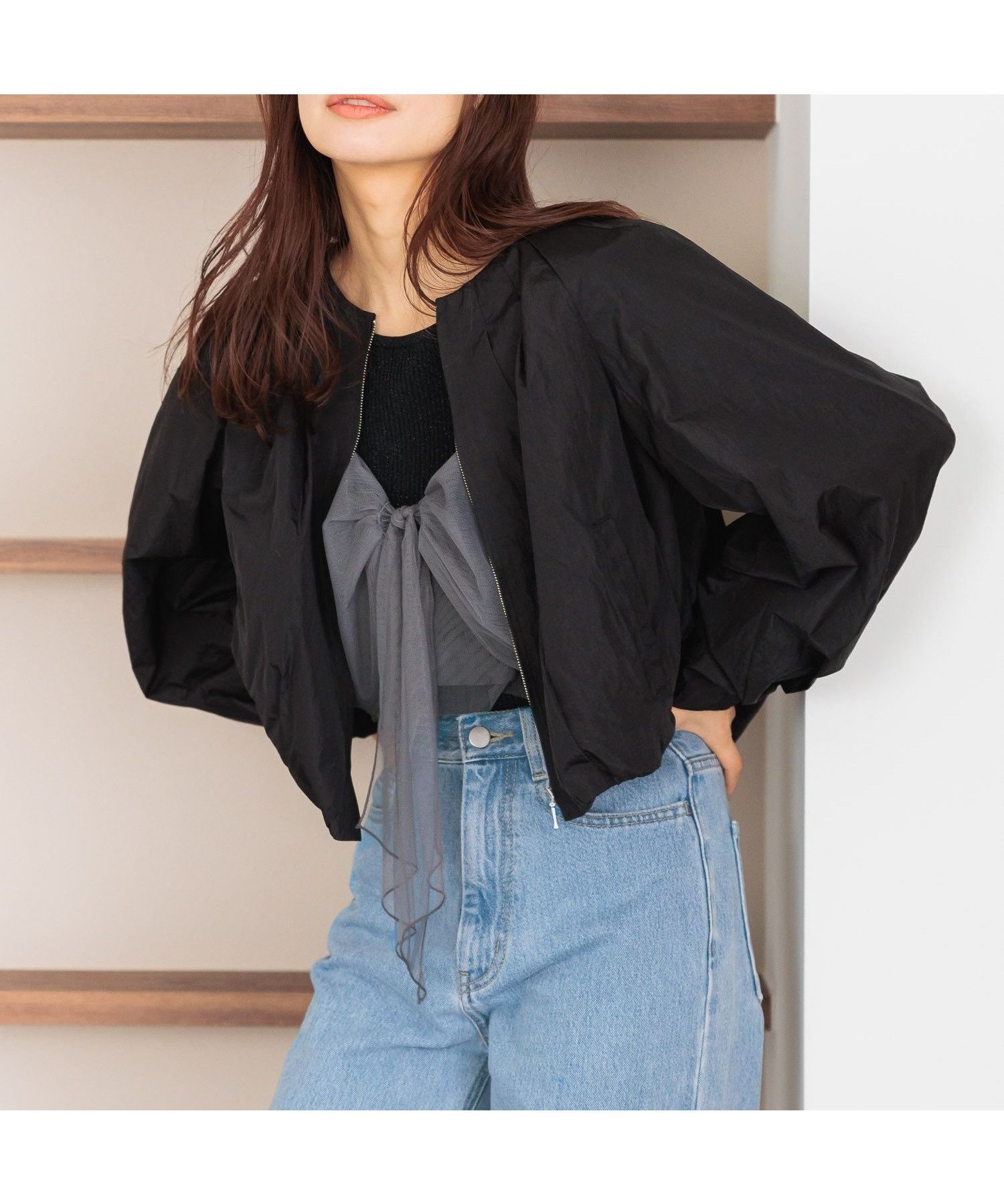 【ミスティ ウーマン/mysty woman】のノーカラーギャザーブルゾン インテリア・キッズ・メンズ・レディースファッション・服の通販 founy(ファニー) 　ファッション　Fashion　レディースファッション　WOMEN　アウター　Coat Outerwear　ブルゾン　Blouson/Jackets　コンパクト　Compact　デニム　Denim　ハイネック　High Neck　ブルゾン　Blouson　ラウンド　Round　春　Spring　軽量　Lightweight　ブラック09|ID: prp329100004533157 ipo3291000000032041199