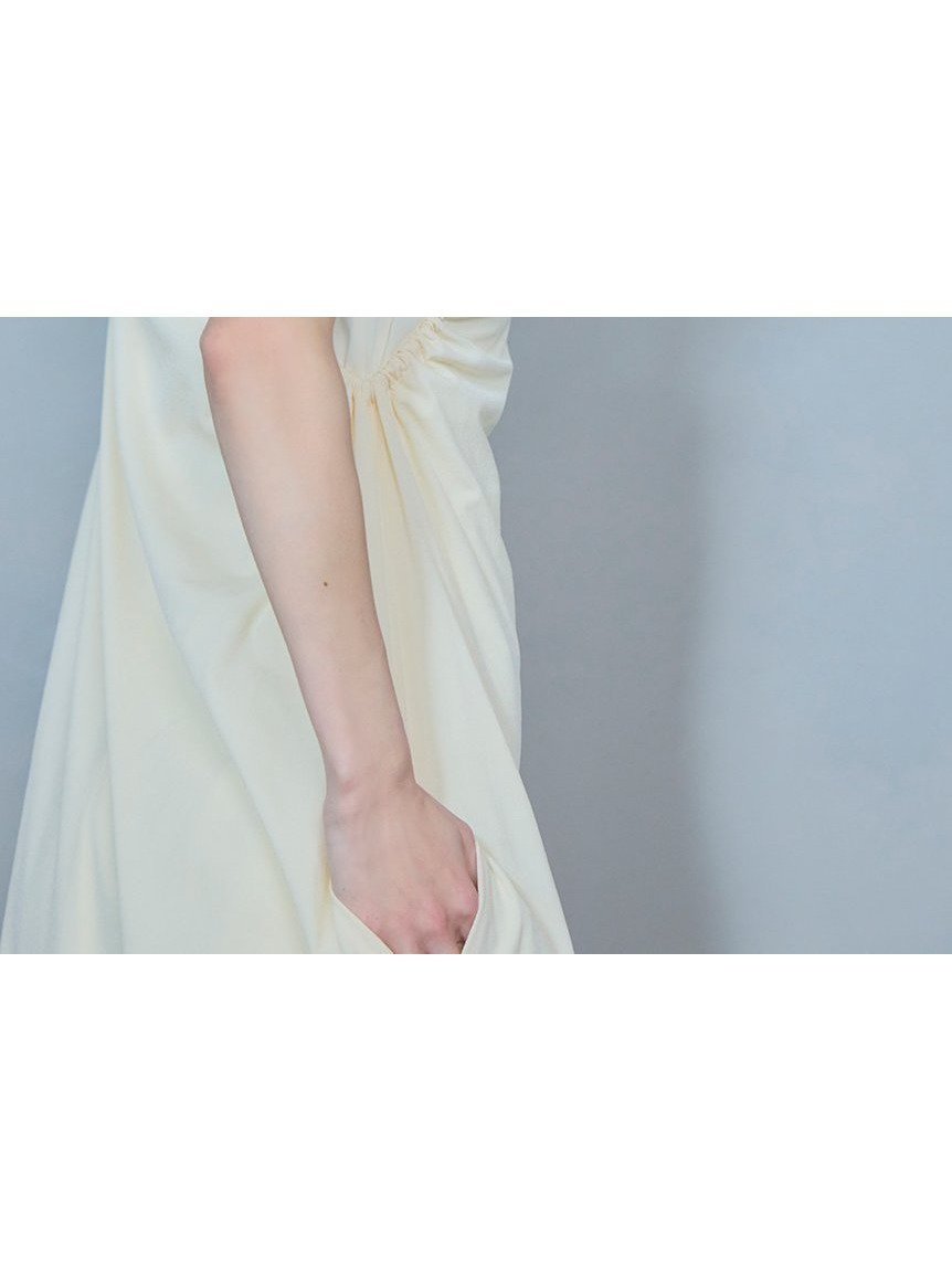 【エミ/emmi】のアシンメトリーカットワンピース インテリア・キッズ・メンズ・レディースファッション・服の通販 founy(ファニー) 　ファッション　Fashion　レディースファッション　Ladies' Fashion Online　ワンピース　Dress　アシンメトリー　Asymmetry　カーディガン　Cardigan　サンダル　Sandals　スリーブ　Sleeve　フレンチ　French　ペチコート　Petticoat　ポケット　Pocket　夏　Summer　YEL[032]|ID: prp329100004533206 ipo3291000000032564277