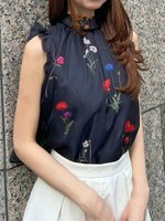 【スナイデル/SNIDEL】のノースリバックリボンプリントブラウス 人気、トレンドファッション・服の通販 founy(ファニー) ファッション Fashion レディースファッション WOMEN トップス・カットソー Tops/Tshirt シャツ/ブラウス Shirts/Blouses エレガント 上品 Elegant カラフル Colorful ギャザー Gather フラワー Flower フリル Frills フレア Flare プリント Print モチーフ Motif リアル Real リボン Ribbon 今季 This Season |ID:prp329100004533239
