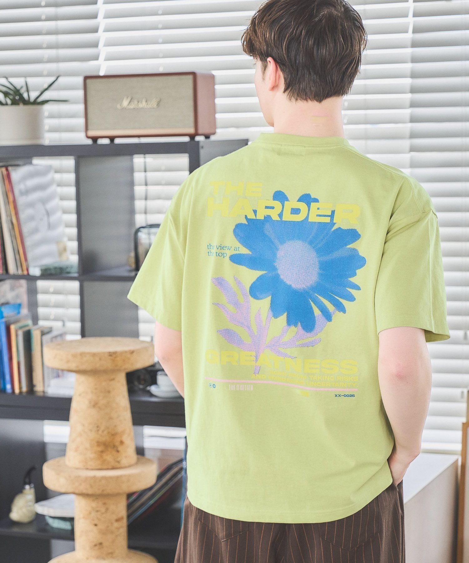 【ページボーイ/PAGEBOY】の【PBLIM】ポスターフラワーTシャツ インテリア・キッズ・メンズ・レディースファッション・服の通販 founy(ファニー) 　ファッション　Fashion　レディースファッション　WOMEN　トップス・カットソー　Tops/Tshirt　シャツ/ブラウス　Shirts/Blouses　ロング / Tシャツ　T-Shirts　グラフィック　Graphic　フラワー　Flower　モチーフ　Motif　夏　Summer　ライトグリーン72|ID: prp329100004533304 ipo3291000000032041764
