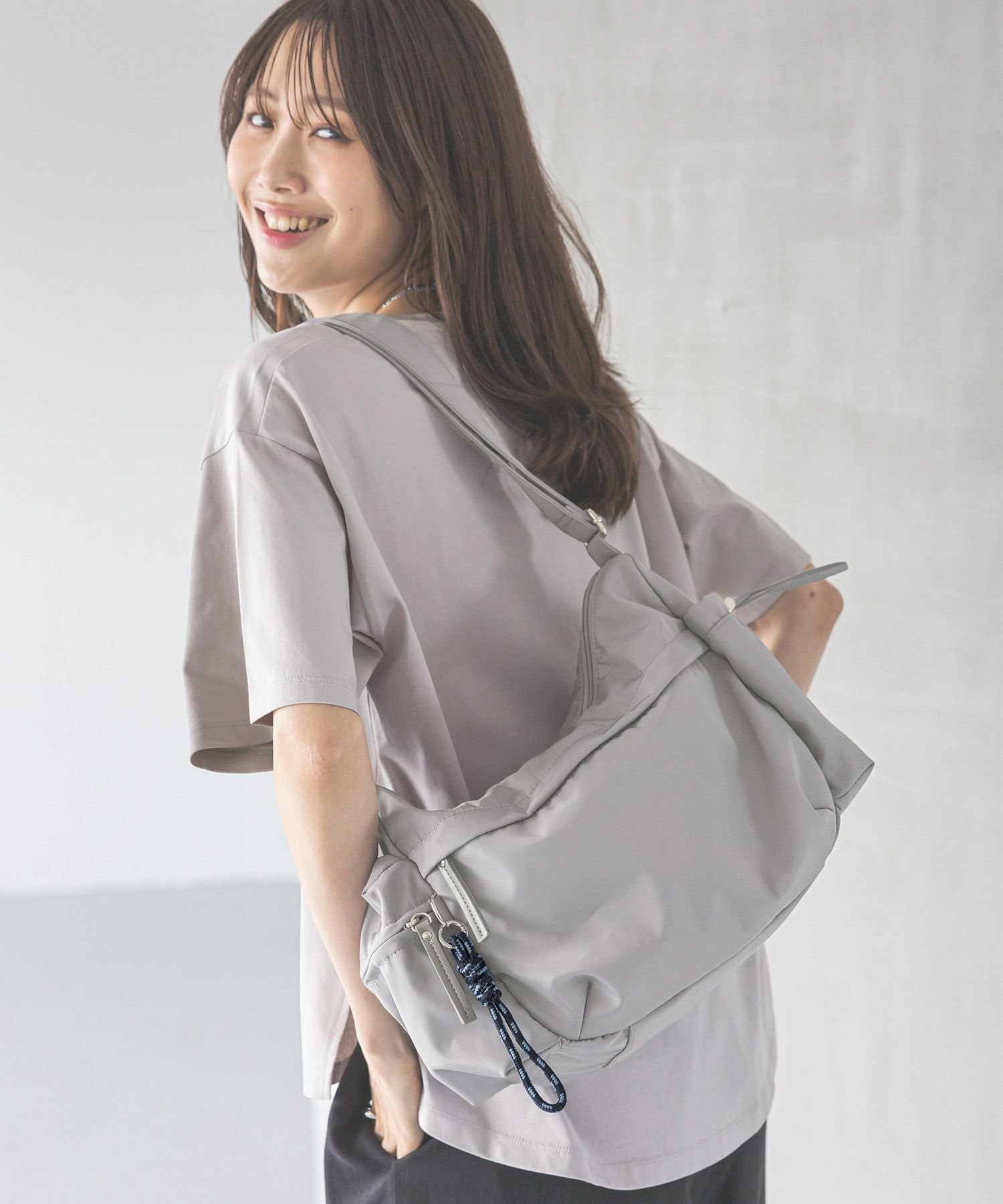 【グローバルワーク/GLOBAL WORK】の撥水軽量7ポケットミニショルダー/308502 人気、トレンドファッション・服の通販 founy(ファニー) 　ファッション　Fashion　レディースファッション　Fashion for Women　クッション　Cushion, Throw Pillow　ショルダー　Shoulder, Shoulder Strap　チャーム　Charm, Pendant　ポケット　Pocket, Pocket Detail　エレガント 上品　Elegant　軽量　Lightweight, Ultra Light　 other-1|ID: prp329100004533355 ipo3291000000032737256