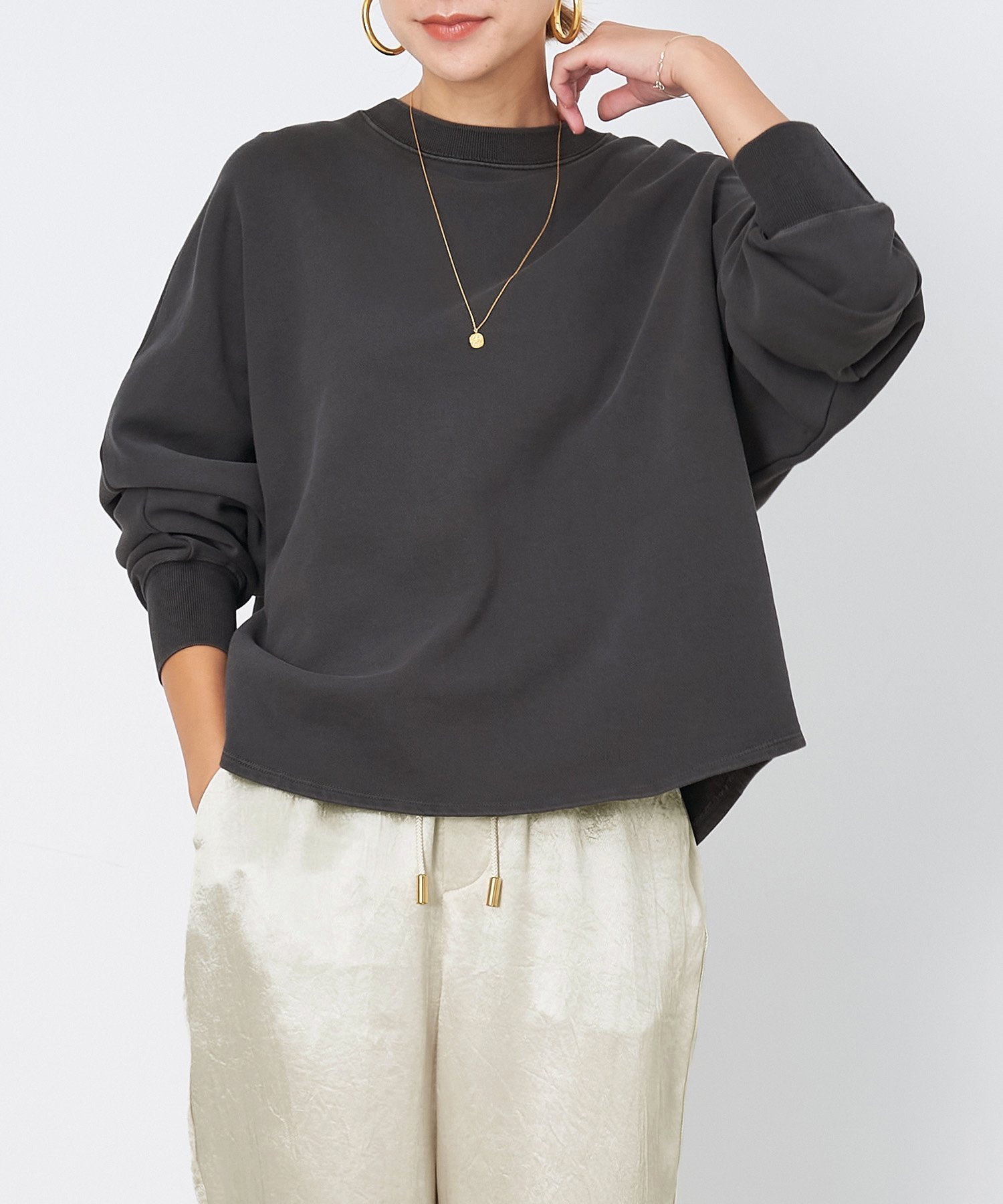 【マイカ ディール/MICA & DEAL】のピグメントバイオプルオーバー インテリア・キッズ・メンズ・レディースファッション・服の通販 founy(ファニー) 　ファッション　Fashion　レディースファッション　WOMEN　トップス・カットソー　Tops/Tshirt　プルオーバー　Pullover　おすすめ　Recommend　アクセサリー　Accessories　シンプル　Simple　スウェット　Sweat　ラウンド　Round　ヴィンテージ　Vintage　CHARCOAL|ID: prp329100004533449 ipo3291000000032042367