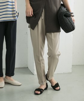 【アーバンリサーチ ドアーズ/URBAN RESEARCH DOORS】 『3サイズ展開』ストレッチテーパードイージーパンツ人気、トレンドファッション・服の通販 founy(ファニー) ファッション Fashion レディースファッション Fashion for Women パンツ Pants & Trousers 2025年 2025 2025春夏・S/S Spring/Summer 2025 SS25 おすすめ Recommended / Our Picks ストレッチ Stretch, Stretchy Fabric センター Center, Center Line チュニック Tunic, Long Top テーパード Tapered, Tapered Pants バランス Balance, Style Balance リラックス Relax, Relaxed Fit ビジネス 仕事 通勤 Business / Work / Commuting 夏 Summer 春 Spring S/S・春夏 SS, Spring/Summer, Warm Season |ID:prp329100004533453