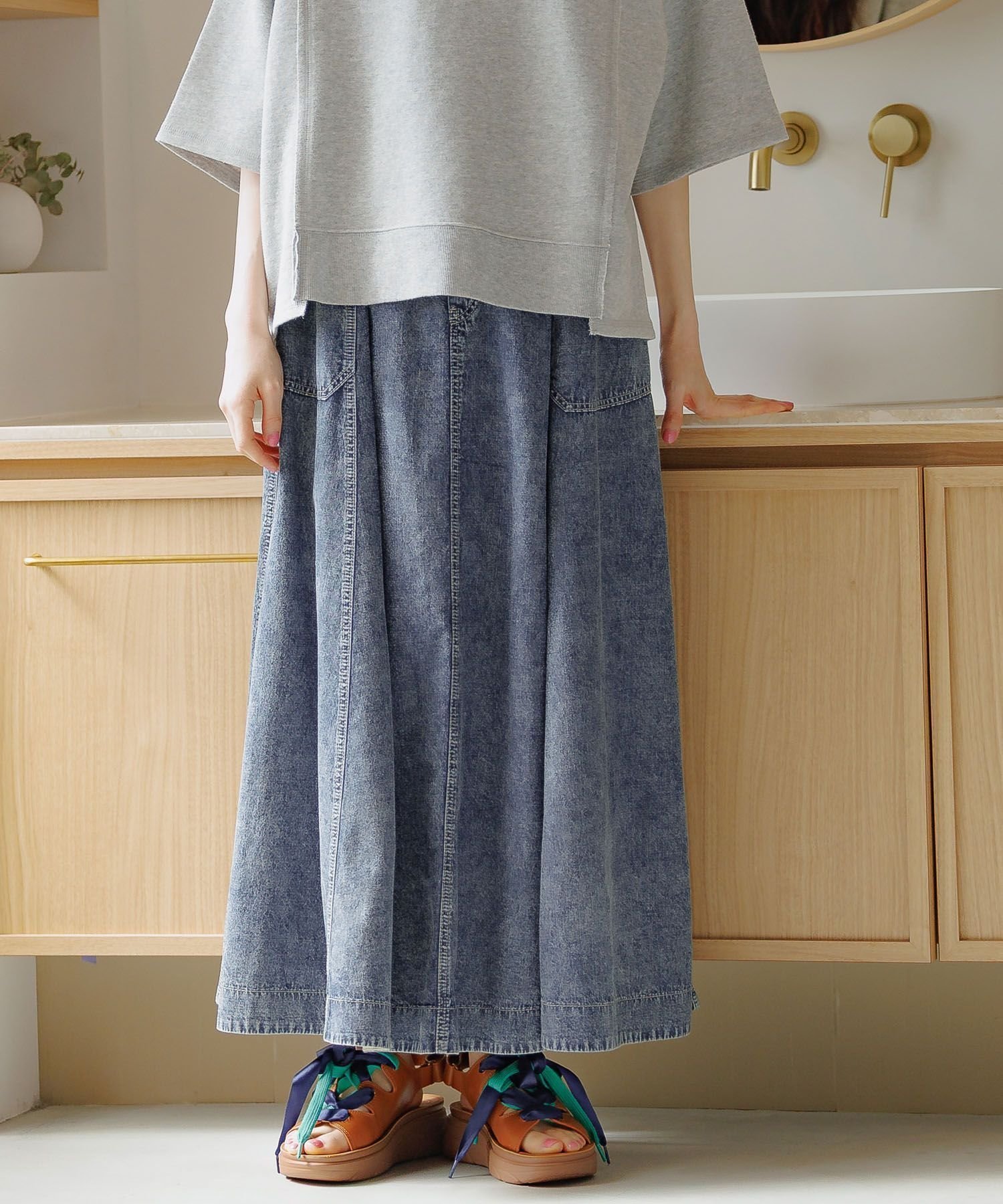 【ニコアンド/niko and】のアソートベルトフレアスカート インテリア・キッズ・メンズ・レディースファッション・服の通販 founy(ファニー) 　ファッション　Fashion　レディースファッション　Fashion for Women　スカート　Skirts　Aライン・フレアスカート　A-Line & Flared Skirts　ベルト&ウエストマーク　Belts & Waist Accessories　おすすめ　Recommended / Our Picks　スニーカー　Sneakers, Trainers　スポーティ　Sporty, Casual Athletic　デニム　Denim, Jeans Material　フレア　Flare, Flared　ロング　Long, Long-Length　定番　Standard, Basic Item　インディゴ87|ID: prp329100004533471 ipo3291000000032724205