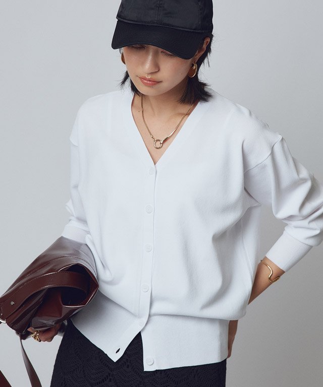 【ピエロ/Pierrot】のRASW 多機能Vネックカーディガン インテリア・キッズ・メンズ・レディースファッション・服の通販 founy(ファニー) 　ファッション　Fashion　レディースファッション　WOMEN　トップス・カットソー　Tops/Tshirt　カーディガン　Cardigans　Vネック　V-Neck　ウォッシャブル　Washable　カーディガン　Cardigan　シンプル　Simple　デコルテ　Decolletage　エレガント 上品　Elegant　定番　Standard　ホワイト|ID: prp329100004533585 ipo3291000000032042925