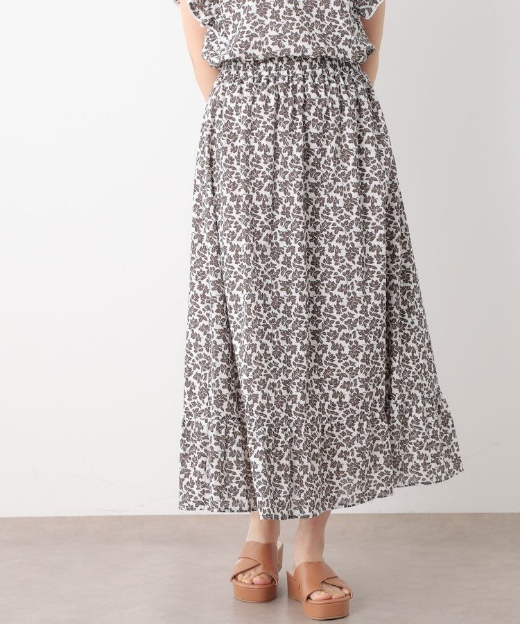 【ローラアシュレイ/LAURA ASHLEY】の【コットン100%/洗える/同柄アイテムあり】ハーゲート リーブス柄 ティアードスカート インテリア・キッズ・メンズ・レディースファッション・服の通販 founy(ファニー) 　ファッション　Fashion　レディースファッション　WOMEN　スカート　Skirt　ティアードスカート　Tiered Skirts　おすすめ　Recommend　シフォン　Chiffon　スニーカー　Sneakers　ダウン　Down　ティアード　Tiered　ティアードスカート　Tiered Skirt　プリント　Print　ポケット　Pocket　リラックス　Relax　洗える　Washable　モカブラウン|ID: prp329100004533650 ipo3291000000032043155