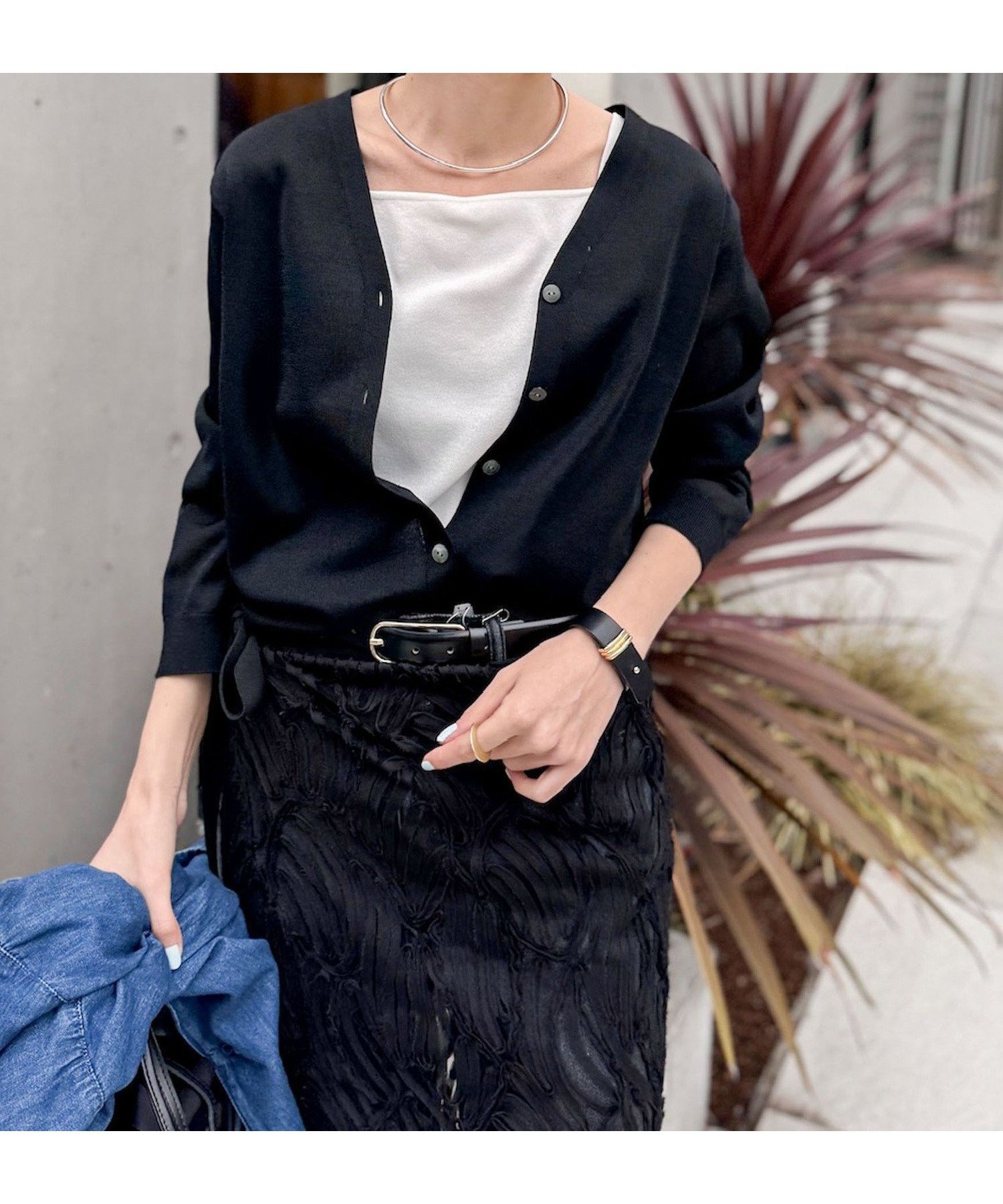 【ノーリーズ/NOLLEY'S】の《アンサンブル対応》ハーフシアーVネックカーディガン 人気、トレンドファッション・服の通販 founy(ファニー) 　ファッション　Fashion　レディースファッション　WOMEN　トップス・カットソー　Tops/Tshirt　カーディガン　Cardigans　アンサンブル　Knit Ensemble　Vネック　V-Neck　2025年　2025　2025春夏・S/S　Ss,Spring/Summer,2025　おすすめ　Recommend　アンサンブル　Ensemble　カーディガン　Cardigan　シアー　Sheer　シンプル　Simple　ノースリーブ　No Sleeve　バランス　Balance　ボトム　Bottom　ビジネス 仕事 通勤　Business　 other-1|ID: prp329100004533822 ipo3291000000032043861