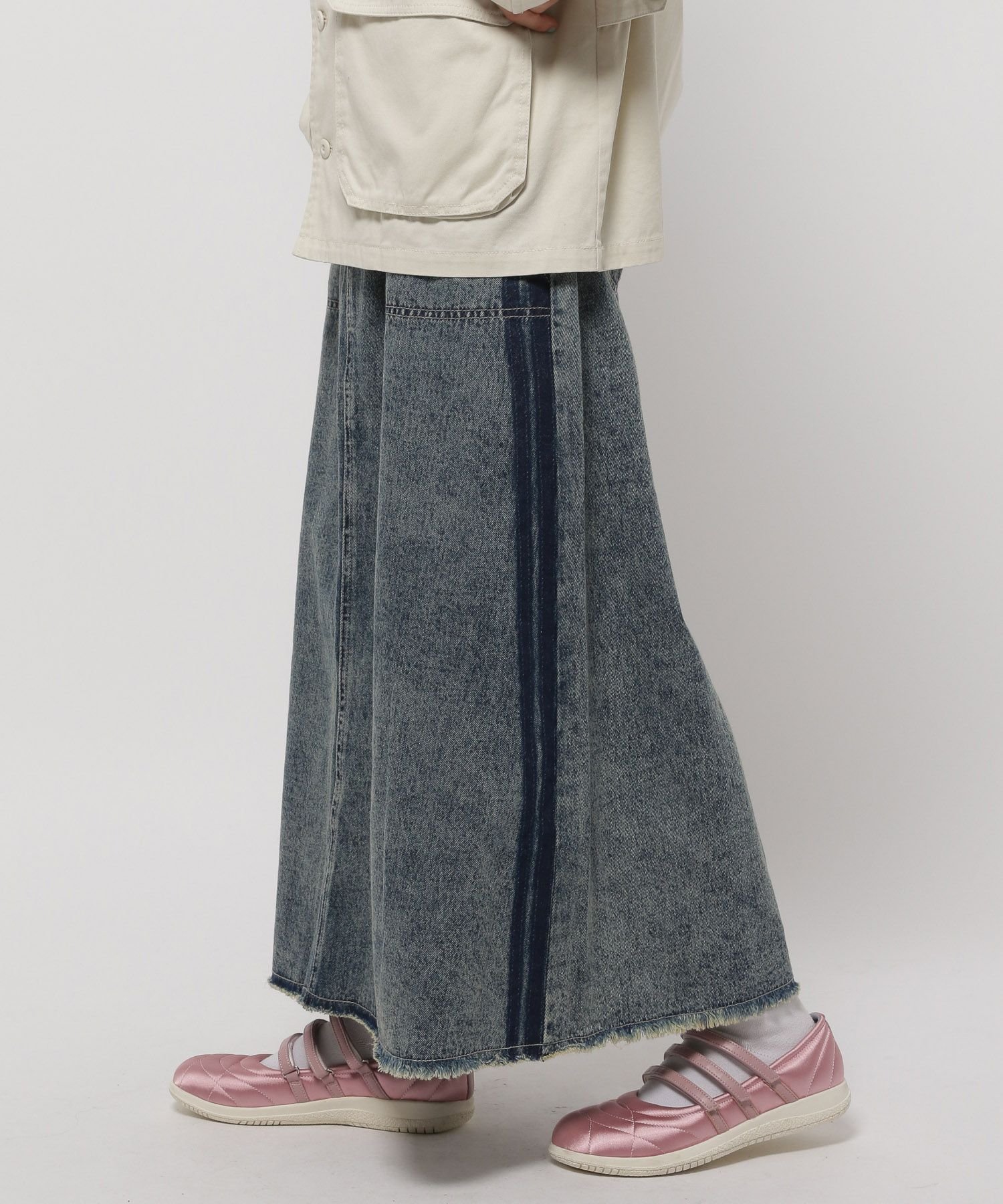 【ニコアンド/niko and】のアソートサイドラインスカート インテリア・キッズ・メンズ・レディースファッション・服の通販 founy(ファニー) 　ファッション　Fashion　レディースファッション　WOMEN　スカート　Skirt　おすすめ　Recommend　クロップド　Cropped　シンプル　Simple　デニム　Denim　トレンド　Trend　バランス　Balance　ポケット　Pocket　リラックス　Relax　ロング　Long　エレガント 上品　Elegant　インディゴ87|ID: prp329100004533891 ipo3291000000032044145