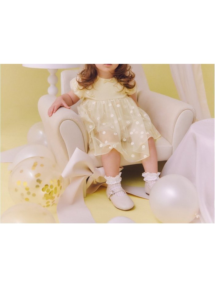【ジェラート ピケ/gelato pique / KIDS】の【BABY】デイジーチュールロンパース インテリア・キッズ・メンズ・レディースファッション・服の通販 founy(ファニー) https://founy.com/ ファッション Fashion キッズファッション Fashion for Kids おすすめ Recommended / Our Picks イエロー Yellow カットソー Cut and Sewn Top チュール Tulip, Tulip Motif テレコ Ribbed, Rib Stitch ドレス Dress, One-Piece フリル Frill, Ruffle モチーフ Motif, Design Theme ロマンティック Romantic, Feminine Style ロンパース Romper, Jumpsuit 春 Spring |ID: prp329100004533960 ipo3291000000032710445