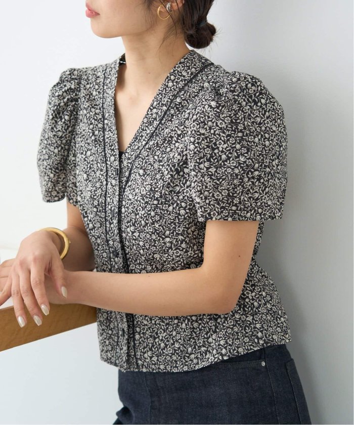【イエナ/IENA】のMONOボタニーVネックブラウス インテリア・キッズ・メンズ・レディースファッション・服の通販 founy(ファニー) https://founy.com/ ファッション Fashion レディースファッション WOMEN トップス・カットソー Tops/Tshirt シャツ/ブラウス Shirts/Blouses Vネック V-Neck 2025年 2025 2025春夏・S/S Ss,Spring/Summer,2025 コンパクト Compact スリーブ Sleeve セットアップ Set Up バランス Balance モノトーン Monotone レース Race |ID: prp329100004533964 ipo3291000000032044449