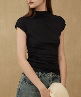 【チュクラ/chuclla】の半袖モックネックカットソー FC24S053 Fano Studios 人気、トレンドファッション・服の通販 founy(ファニー) ファッション Fashion レディースファッション Fashion for Women トップス・カットソー Cut & Sew Tops カットソー・ベーシックTシャツ Cut-and-Sewn Tops / Stretch Tees & Basics インナー Innerwear コンパクト Compact, Small Size シャーリング Shirring, Ruched シンプル Simple, Minimal ジャケット Jacket, Outerwear スリム Slim, Slim Fit スリーブ Sleeve, Long Sleeve / Short Sleeve トレンド Trend, Trending Now ハイネック High Neck, Mock Neck フィット Fit, Slim Fit フェミニン Feminine, Girly フレンチ French, French Style 半袖 Short Sleeve, Half Sleeve リアル Real, Realistic |ID:prp329100004534024