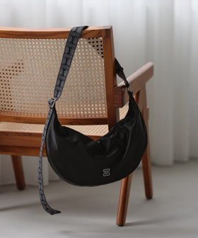【イアクッチ/IACUCCI】のアーゴ M NYLON/CERVO 人気、トレンドファッション・服の通販 founy(ファニー) ファッション Fashion レディースファッション Fashion for Women エレガント 上品 Elegant 軽量 Lightweight, Ultra Light ショルダー Shoulder, Shoulder Strap タオル Towel, Bath Towel 人気 Popular, Best Seller フォルム Silhouette, Form ポーチ Pouch, Small Case メタル Metal, Metal Parts ワンポイント One Point, Statement Accent |ID:prp329100004534027