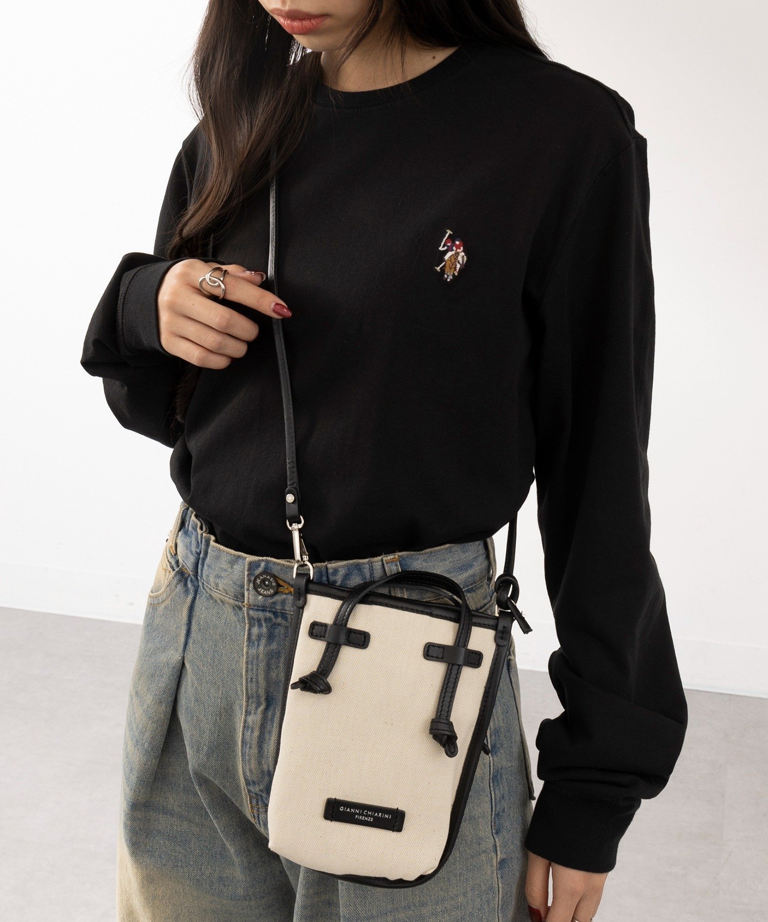 【セットアップセブン/SETUP7】のU.S. POLO ASSN./クラシカルポニー ワンポイントロゴ ロンTシャツ インテリア・キッズ・メンズ・レディースファッション・服の通販 founy(ファニー) 　ファッション　Fashion　レディースファッション　Fashion for Women　トップス・カットソー　Cut & Sew Tops　シャツ・ブラウス・オフィスカジュアル　Elegant Blouses & Button-Ups　ロングTシャツ・Tシャツ　Longline T-Shirts & Tees　厚底　Platform Shoes　カーゴパンツ　Cargo Pants, Utility Pants　スニーカー　Sneakers, Trainers　スポーツ　Sports, Activewear　スリーブ　Sleeve, Long Sleeve / Short Sleeve　ダウン　Down, Puffer　デニム　Denim, Jeans Material　トレンド　Trend, Trending Now　定番　Standard, Basic Item　人気　Popular, Best Seller　ベーシック　Basic, Essential　半袖　Short Sleeve, Half Sleeve　ムートン　Shearling, Mouton　ロング　Long, Long-Length　ワイド　Wide, Wide Fit　ワンポイント　One Point, Statement Accent　再入荷　Restock / Back in Stock　BLK2|ID: prp329100004534033 ipo3291000000033673462
