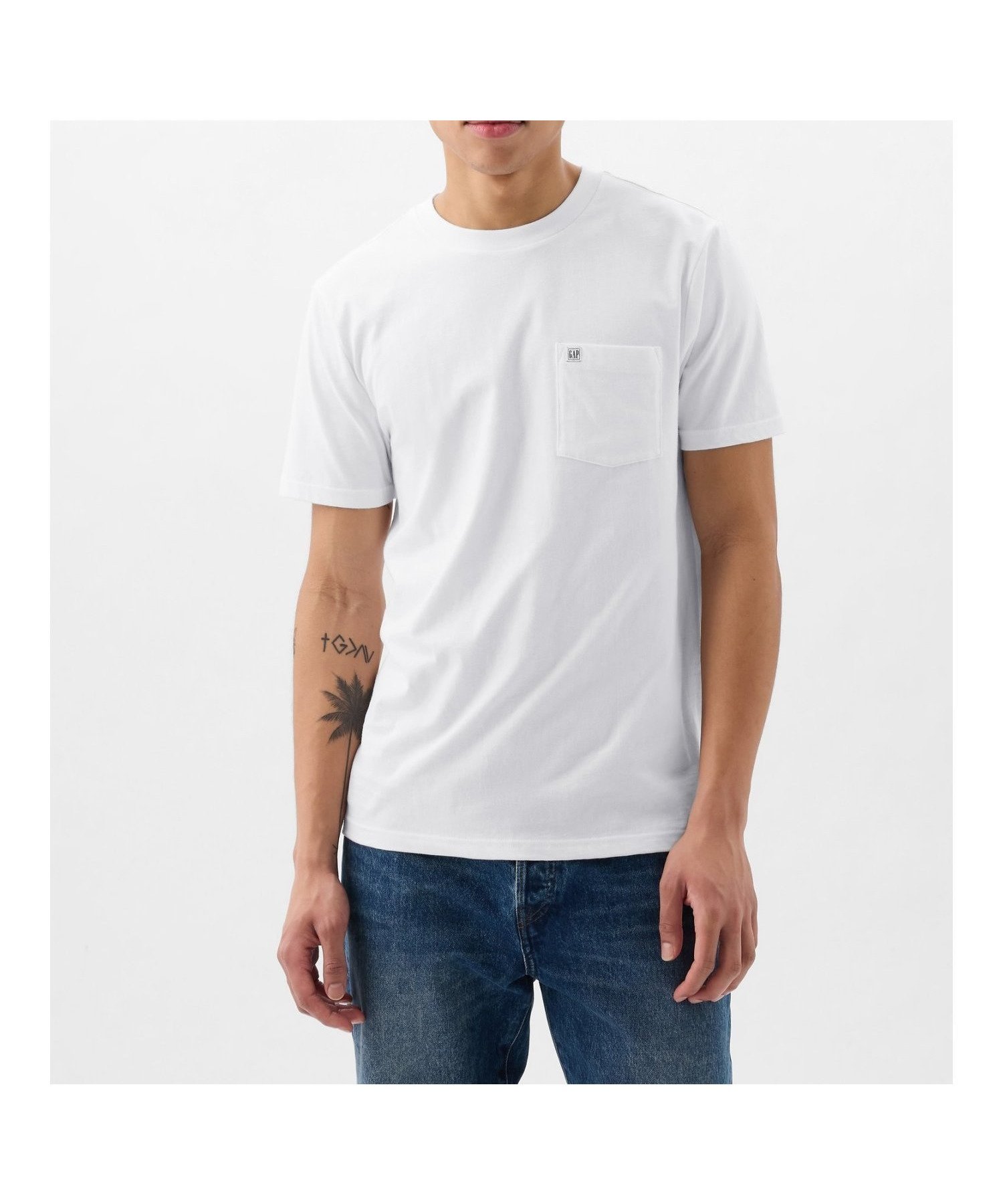 【ギャップ/GAP】のGAPミニロゴ ポケット Tシャツ(ユニセックス) インテリア・キッズ・メンズ・レディースファッション・服の通販 founy(ファニー) 　ファッション　Fashion　レディースファッション　WOMEN　トップス・カットソー　Tops/Tshirt　シャツ/ブラウス　Shirts/Blouses　ロング / Tシャツ　T-Shirts　パッチ　Patch　ポケット　Pocket　半袖　Short Sleeve　OPTIC_WHITE_V6|ID: prp329100004534121 ipo3291000000032045062