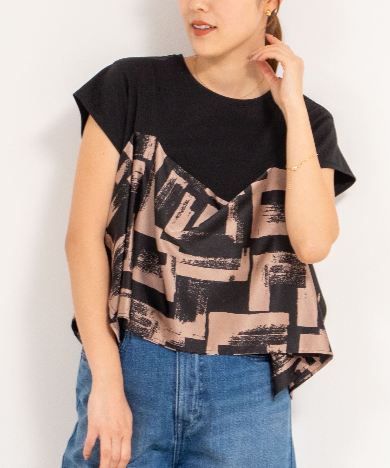 【ノーリーズ/NOLLEY'S】のスカーフ柄ビスチェ付き風Tシャツ インテリア・キッズ・メンズ・レディースファッション・服の通販 founy(ファニー) 　ファッション　Fashion　レディースファッション　WOMEN　トップス・カットソー　Tops/Tshirt　シャツ/ブラウス　Shirts/Blouses　ロング / Tシャツ　T-Shirts　ビスチェ　Bustier　2025年　2025　2025春夏・S/S　Ss,Spring/Summer,2025　おすすめ　Recommend　ジャケット　Jacket　スカーフ　Scarf　ストレッチ　Stretch　デニム　Denim　ビスチェ　Bustier　ワイド　Wide　ブラック系その他|ID: prp329100004534177 ipo3291000000032045297