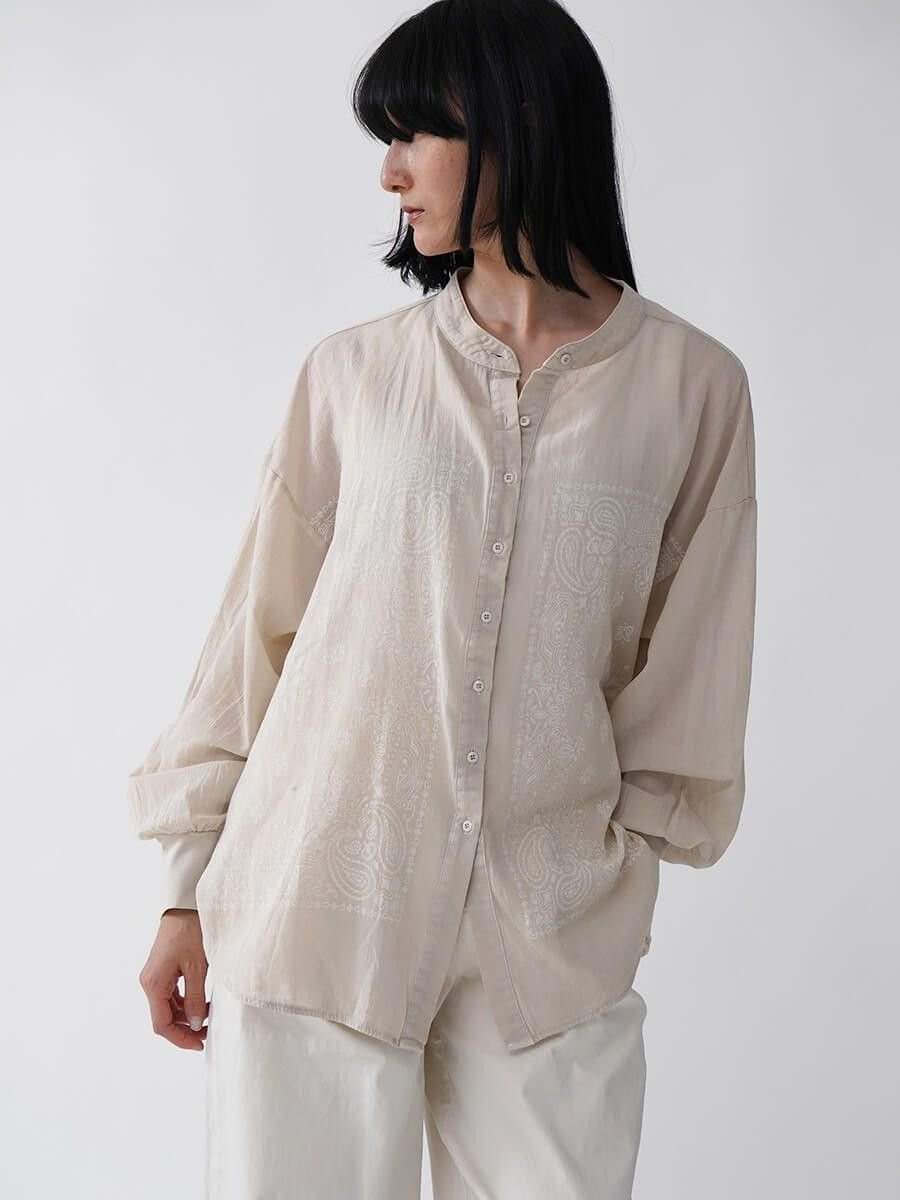 【ラシュッド/LASUD】のペイズリープリントバンドカラーシャツ インテリア・キッズ・メンズ・レディースファッション・服の通販 founy(ファニー) 　ファッション　Fashion　レディースファッション　Fashion for Women　トップス・カットソー　Cut & Sew Tops　シャツ・ブラウス・オフィスカジュアル　Elegant Blouses & Button-Ups　プリント　Print, Printed Pattern　ペイズリー　Paisley, Ethnic Pattern　夏　Summer　オフホワイト|ID: prp329100004534193 ipo3291000000032764801