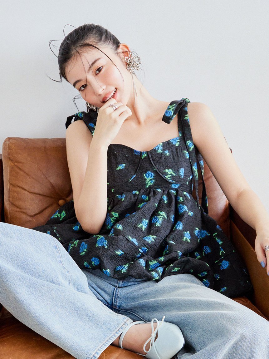 【リリーブラウン/Lily Brown】のシアージャガードペプラムトップス インテリア・キッズ・メンズ・レディースファッション・服の通販 founy(ファニー) 　雑誌掲載アイテム　Magazine Items　ファッション雑誌　Fashion Magazines　ビジンヒャッカ　美人百花　ヴィヴィ　ViVi　ファッション　Fashion　レディースファッション　WOMEN　トップス・カットソー　Tops/Tshirt　3月号　March Issue　4月号　April Issue　イエロー　Yellow　コルセット　Corset　シャーリング　Shirring　バランス　Balance　バルーン　Balloon　フィット　Fit　フェミニン　Feminine　ペプラム　Peplum　リボン　Ribbon　雑誌　Magazine　BLK[009]|ID: prp329100004534208 ipo3291000000032045418