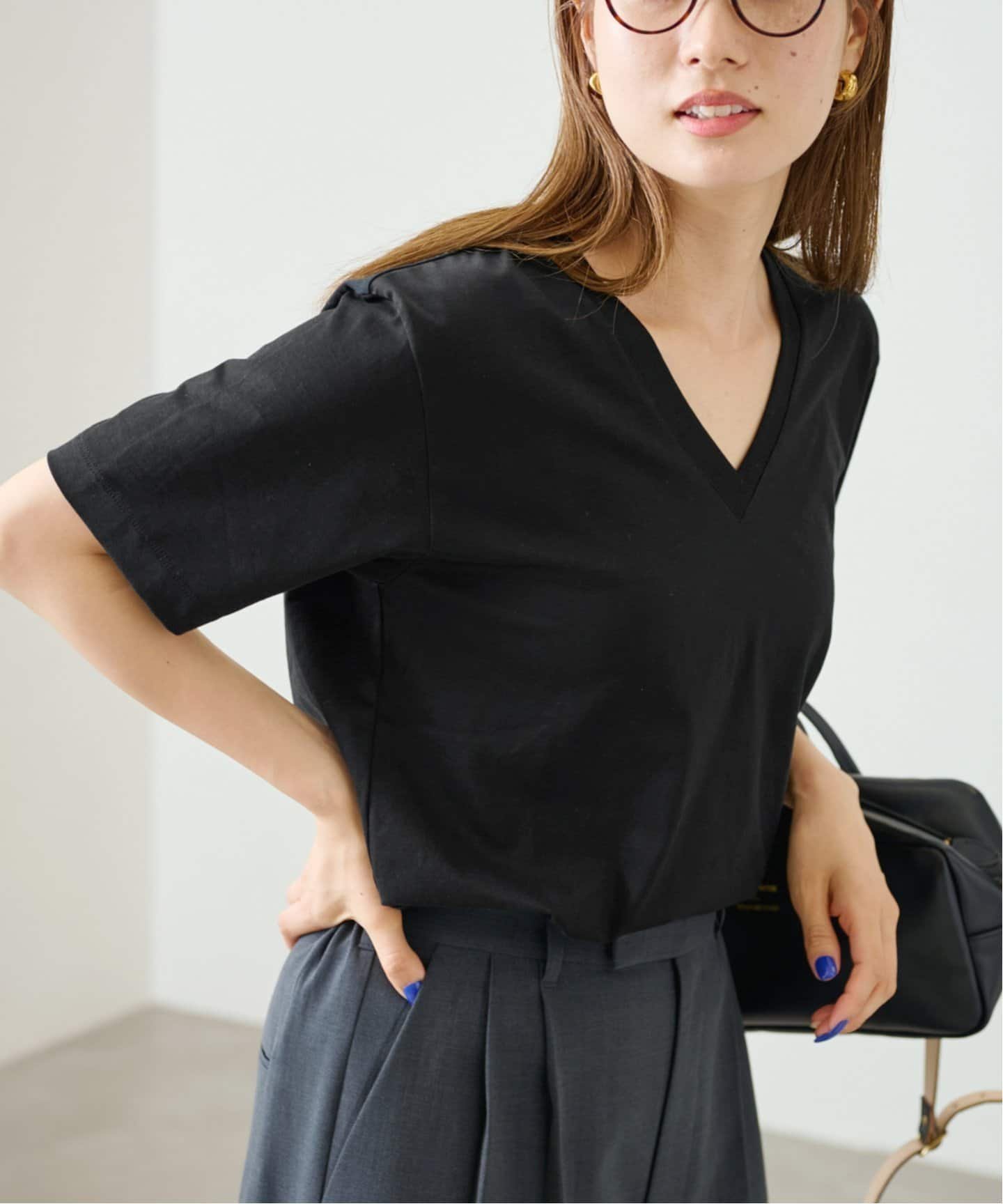 【フレームワーク/FRAMeWORK】の≪追加≫LOEFF/ロエフ 別注スビン天竺VネックTシャツ インテリア・キッズ・メンズ・レディースファッション・服の通販 founy(ファニー) 　ファッション　Fashion　レディースファッション　WOMEN　トップス・カットソー　Tops/Tshirt　シャツ/ブラウス　Shirts/Blouses　ロング / Tシャツ　T-Shirts　Vネック　V-Neck　カットソー　Cut And Sew　デニム　Denim　人気　Popularity　フィット　Fit　ボトム　Bottom　別注　Special Order　A/W・秋冬　Aw・Autumn/Winter・Fw・Fall-Winter　再入荷　Restock/Back In Stock/Re Arrival　おすすめ　Recommend　ブラック|ID: prp329100004534320 ipo3291000000032045872