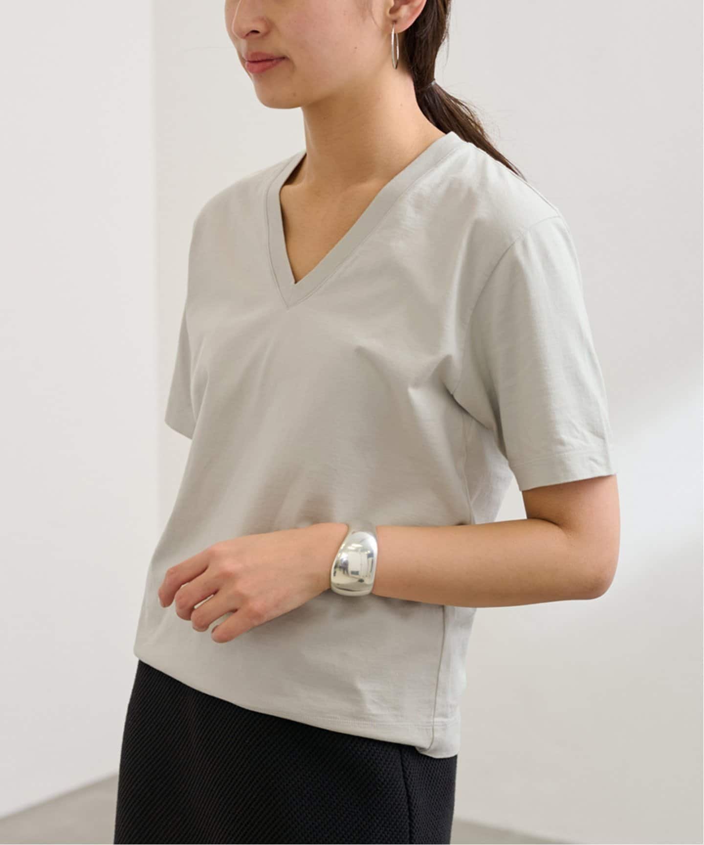 【フレームワーク/FRAMeWORK】の≪追加≫LOEFF/ロエフ 別注スビン天竺VネックTシャツ インテリア・キッズ・メンズ・レディースファッション・服の通販 founy(ファニー) 　ファッション　Fashion　レディースファッション　WOMEN　トップス・カットソー　Tops/Tshirt　シャツ/ブラウス　Shirts/Blouses　ロング / Tシャツ　T-Shirts　Vネック　V-Neck　カットソー　Cut And Sew　デニム　Denim　人気　Popularity　フィット　Fit　ボトム　Bottom　別注　Special Order　A/W・秋冬　Aw・Autumn/Winter・Fw・Fall-Winter　再入荷　Restock/Back In Stock/Re Arrival　おすすめ　Recommend　グリーン B|ID: prp329100004534320 ipo3291000000032045876