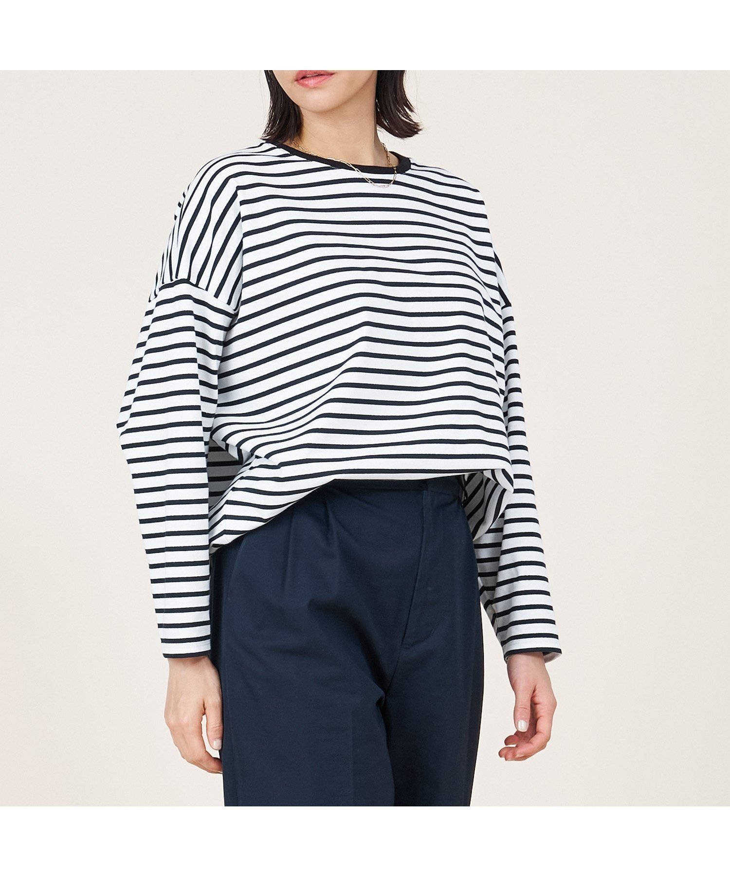 【マイカ ディール/MICA & DEAL】の【marmors】border with glitter long t-shirt インテリア・キッズ・メンズ・レディースファッション・服の通販 founy(ファニー) 　ファッション　Fashion　レディースファッション　WOMEN　トップス・カットソー　Tops/Tshirt　シャツ/ブラウス　Shirts/Blouses　ロング / Tシャツ　T-Shirts　定番　Standard　人気　Popularity　ボーダー　Border　エレガント 上品　Elegant　WHITE|ID: prp329100004534368 ipo3291000000032046051