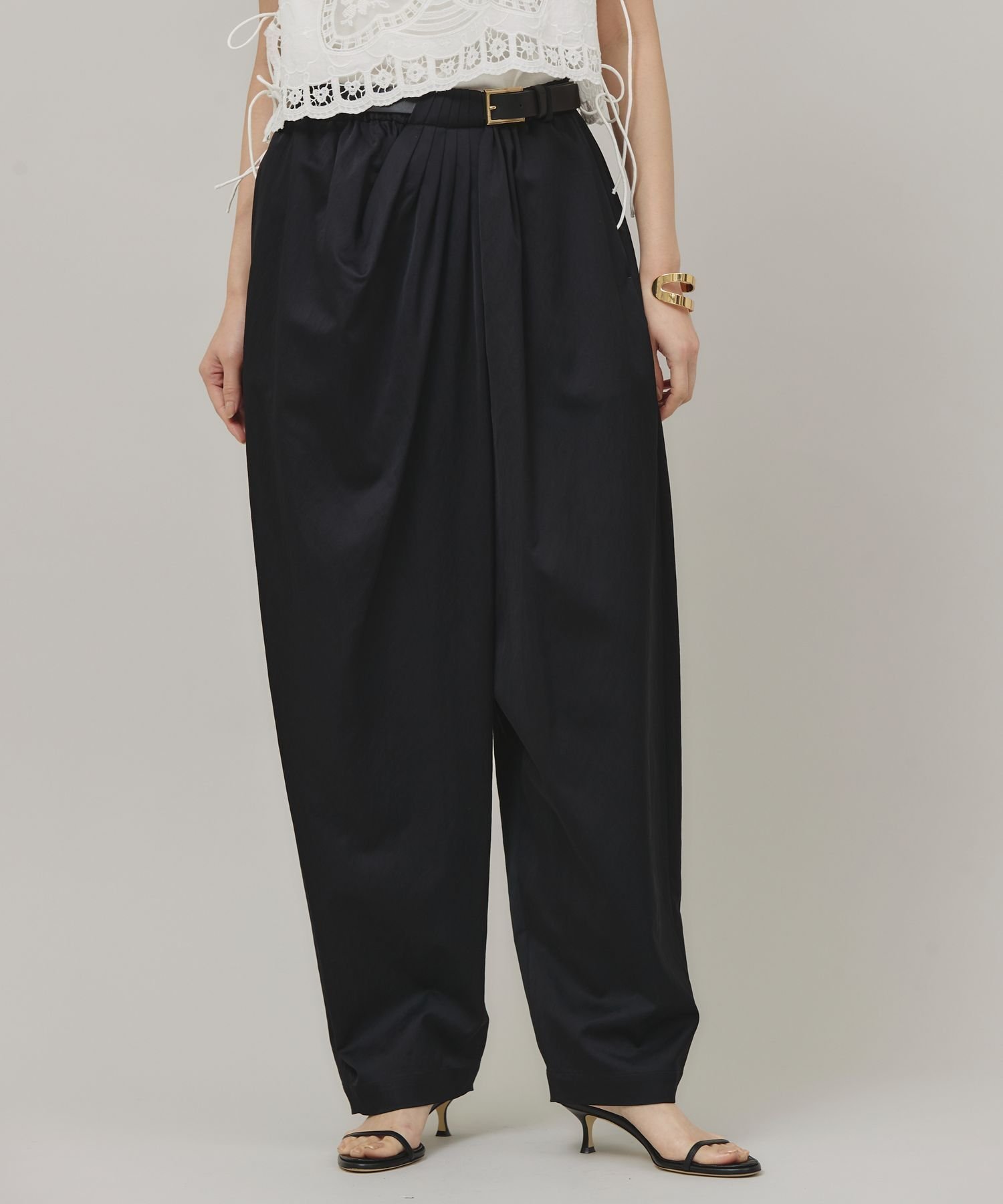 【カレンソロジー/Curensology】のサテンドレープパンツ インテリア・キッズ・メンズ・レディースファッション・服の通販 founy(ファニー) 　ファッション　Fashion　レディースファッション　WOMEN　パンツ　Pants　アシメトリー　Asymmetry　エレガント 上品　Elegant　ギャザー　Gather　サテン　Satin　フィット　Fit　ループ　Loop　ワッシャー　Washer　ブラック09|ID: prp329100004534411 ipo3291000000032046231